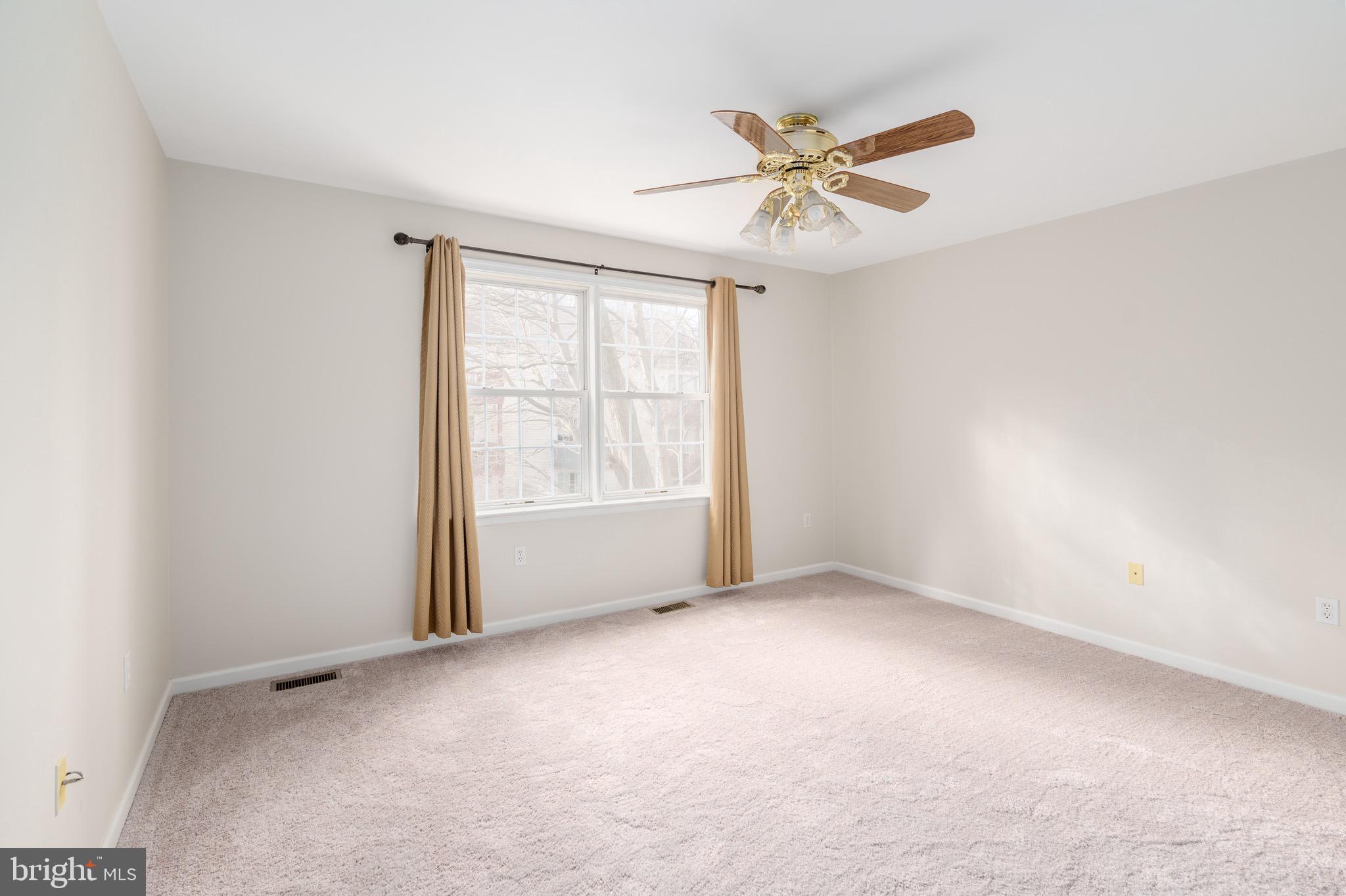 VILLAGE OF ELK RIDGE - Residential