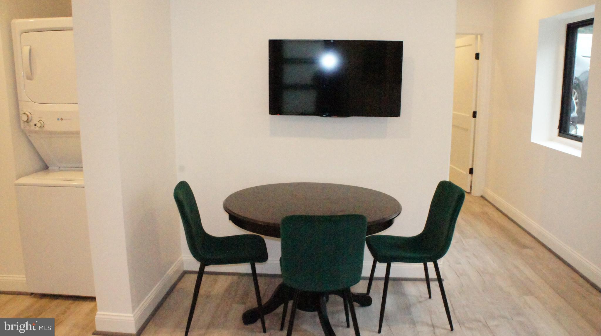 DOUGLAS PARK - Residential Lease