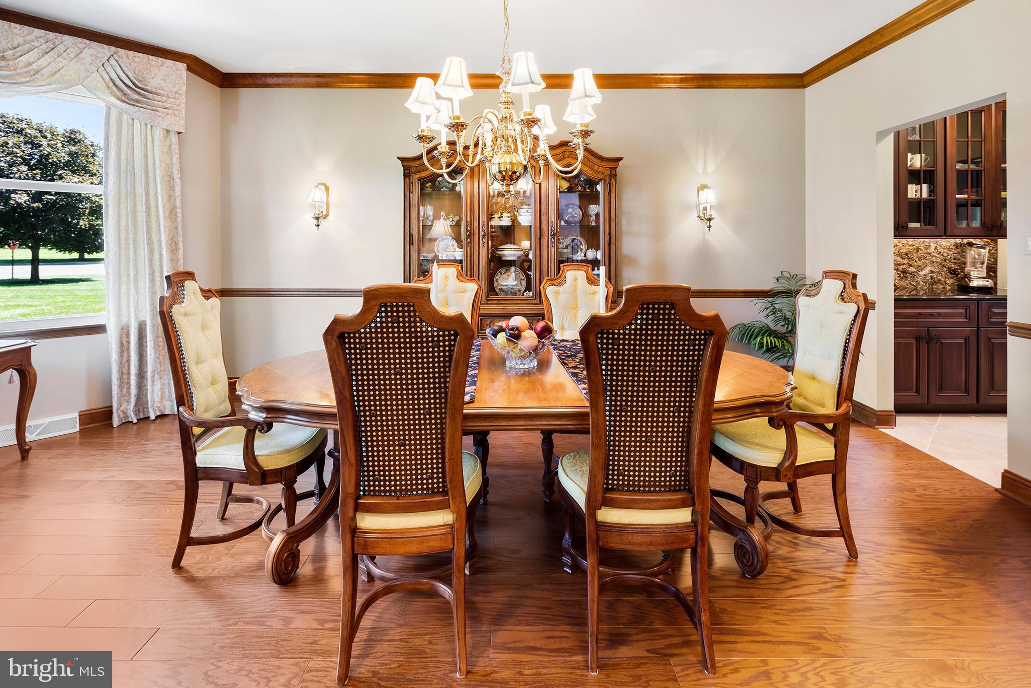 HILLCREST MDWS - Residential