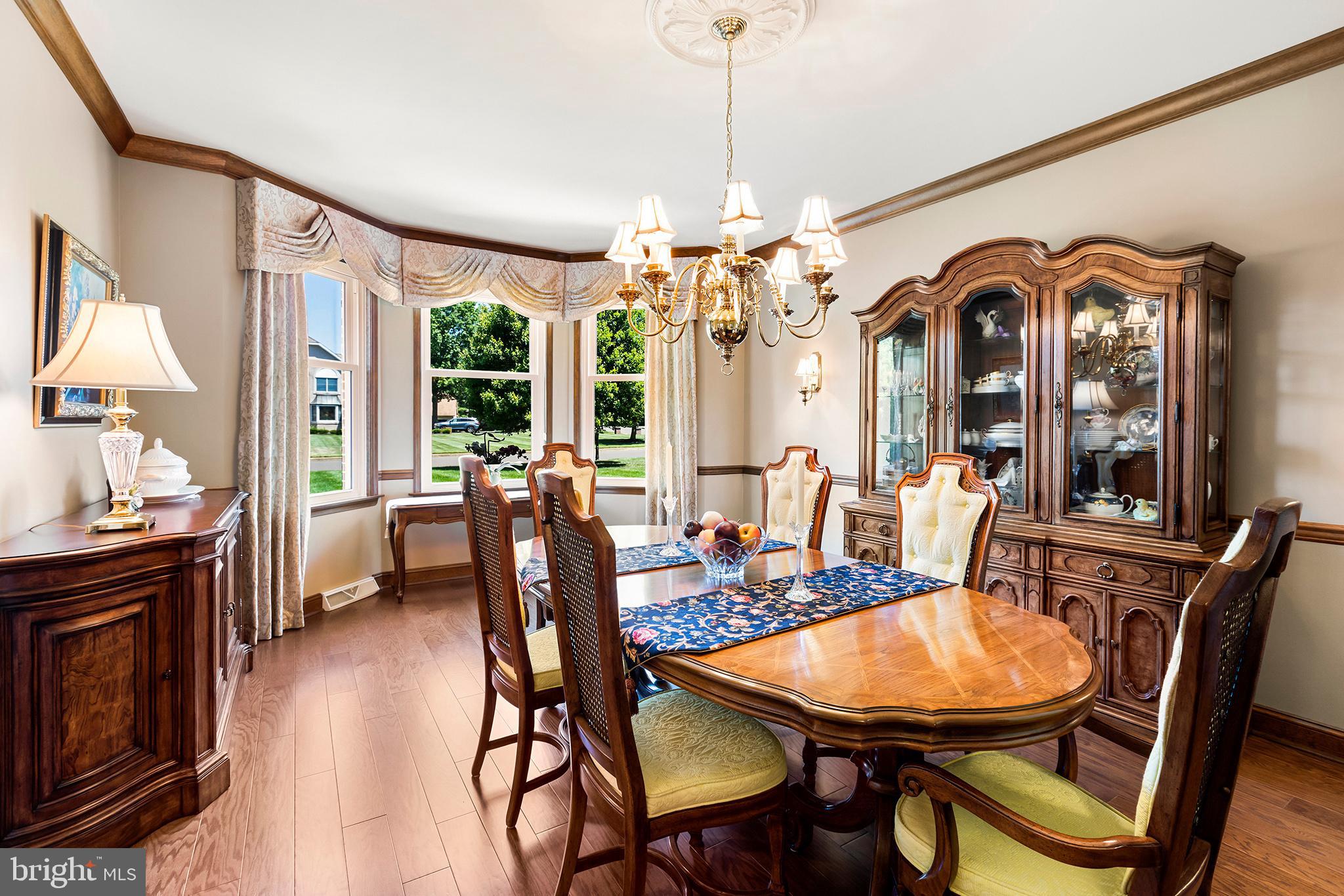 HILLCREST MDWS - Residential