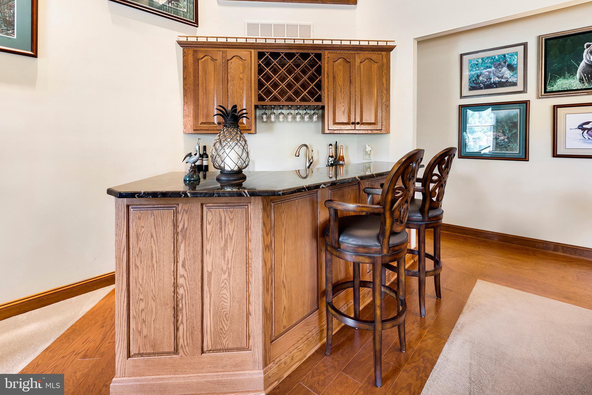 HILLCREST MDWS - Residential