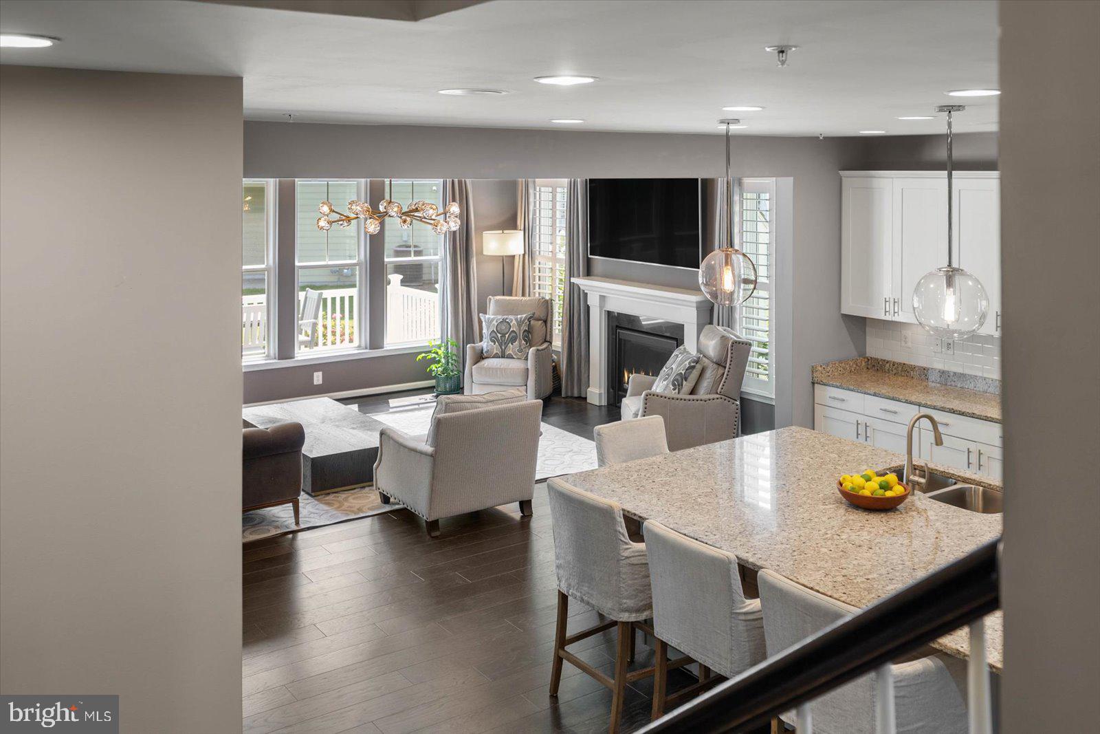 GLEN RIDDLE - Residential