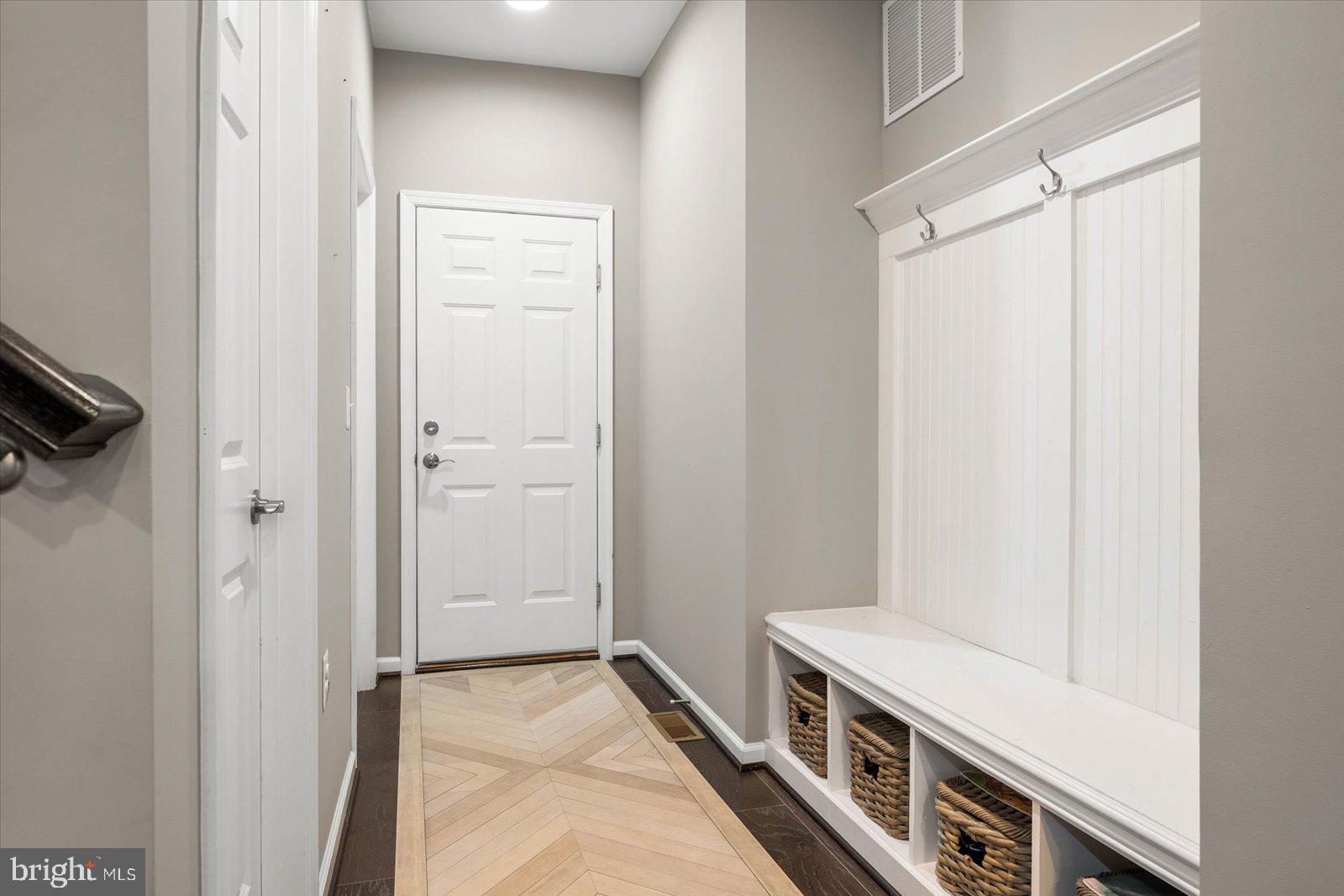 GLEN RIDDLE - Residential