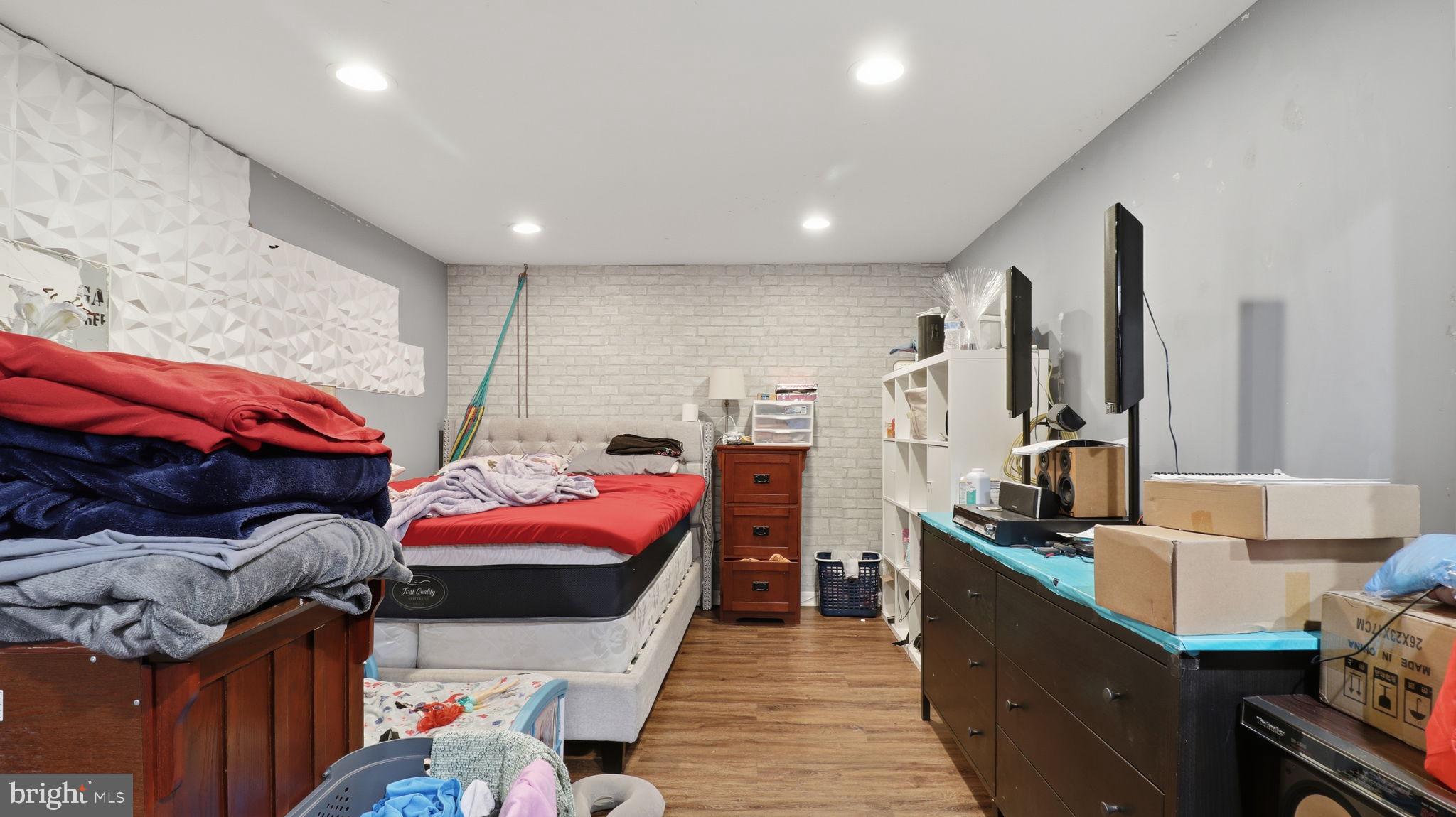 WATERFORD - Residential