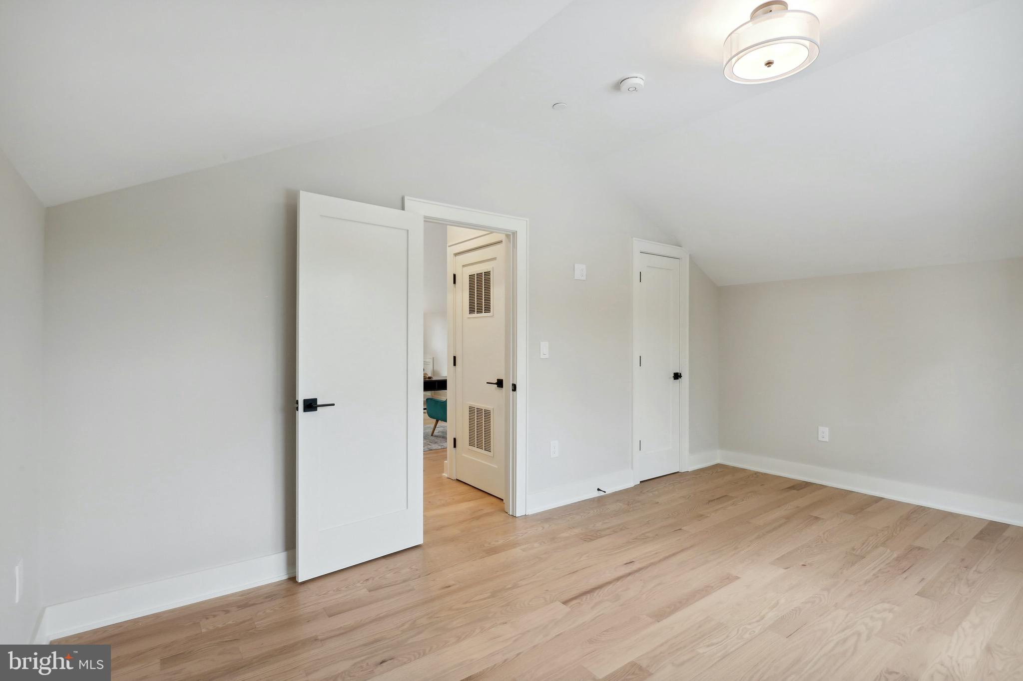 NORTH BETHESDA GROVE - Residential