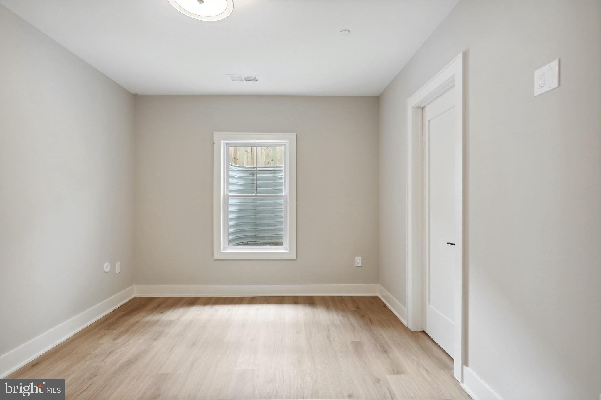 NORTH BETHESDA GROVE - Residential
