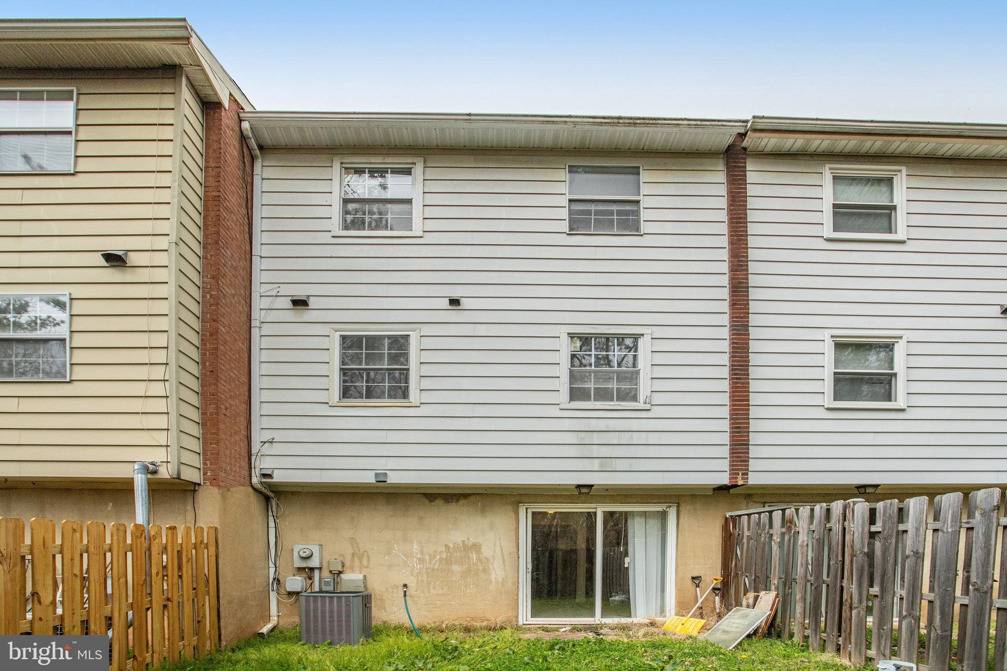 DALE CITY - Residential