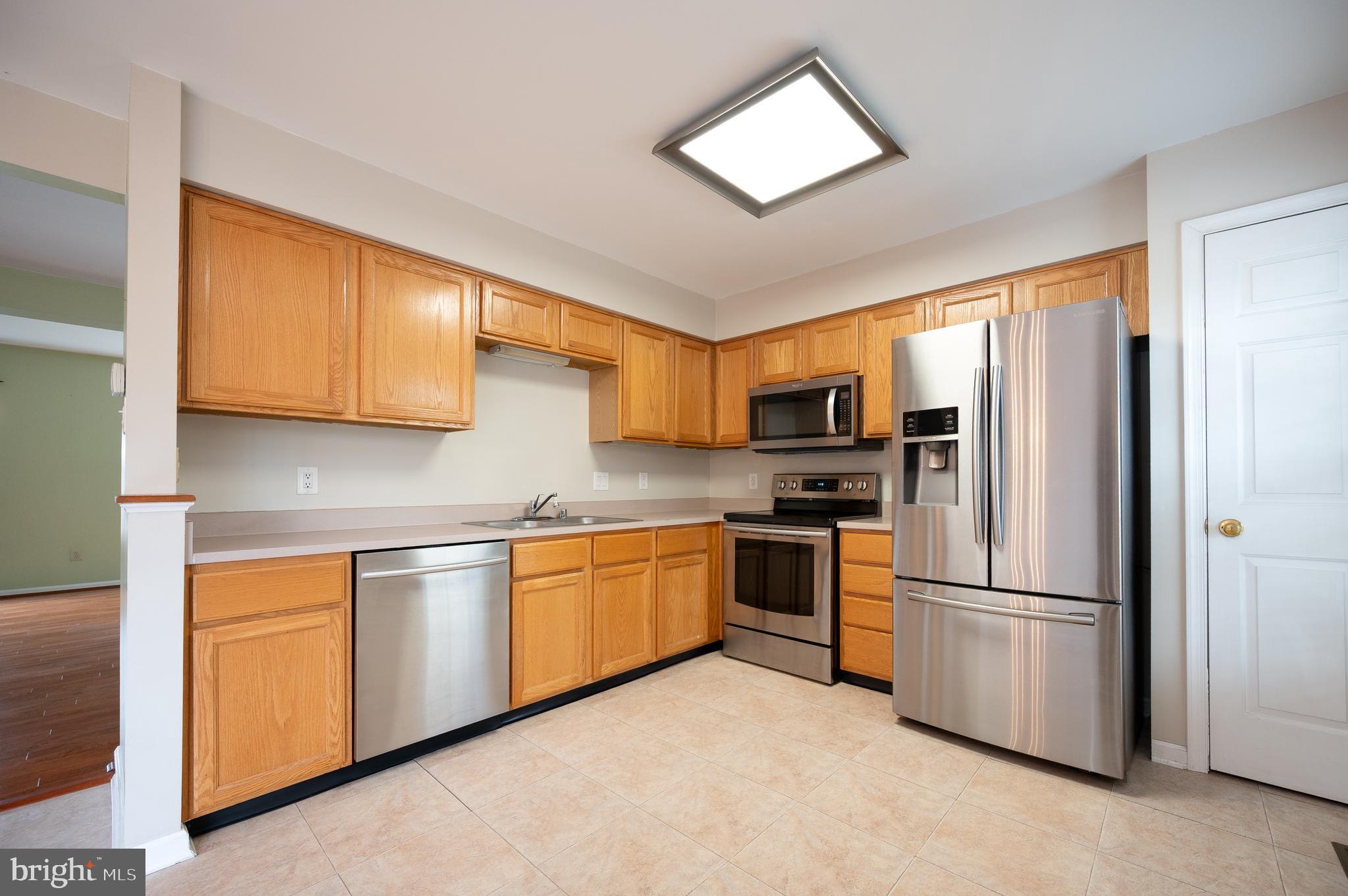 LIMESTONE HILLS WEST - Residential