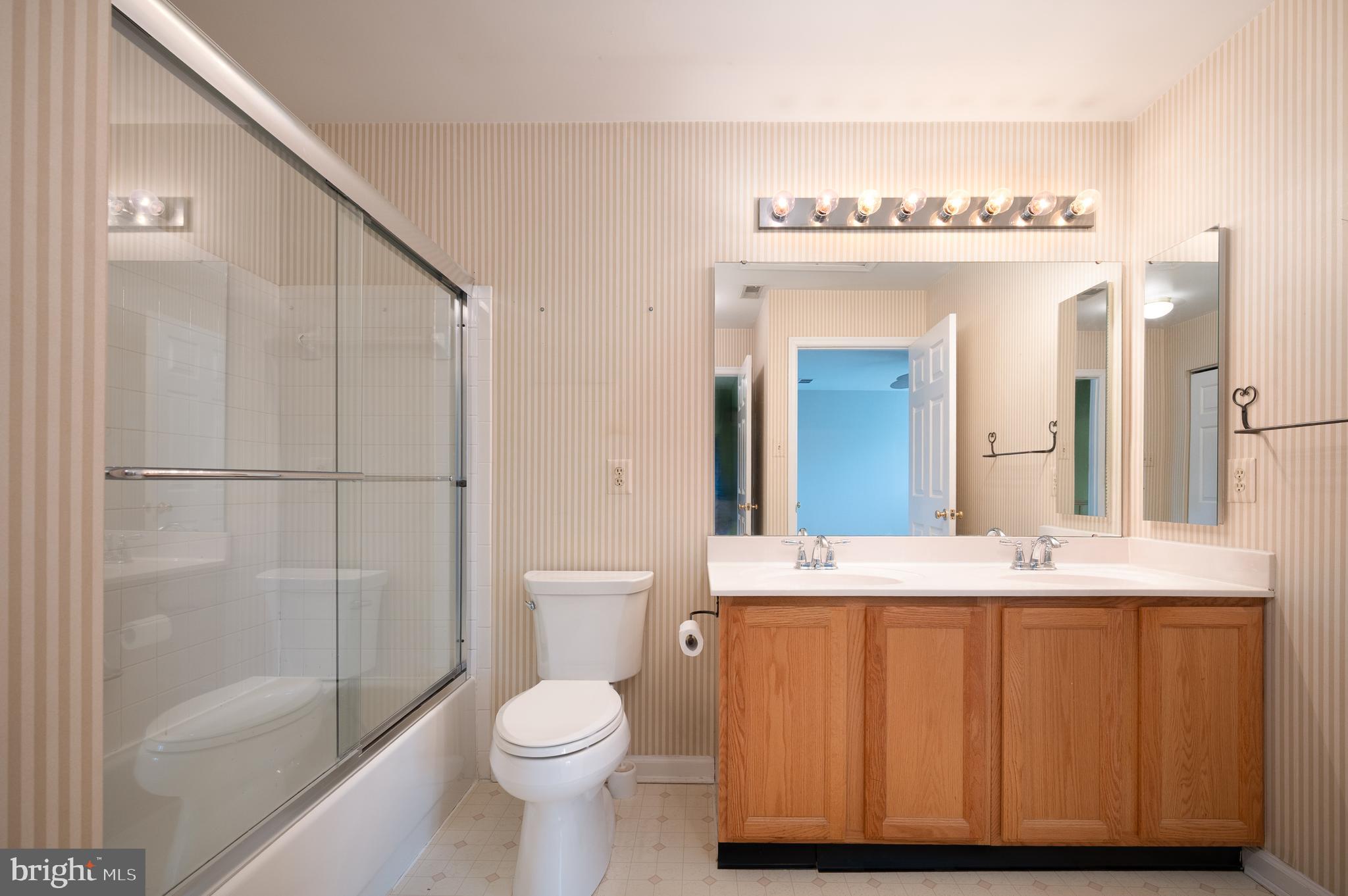 LIMESTONE HILLS WEST - Residential