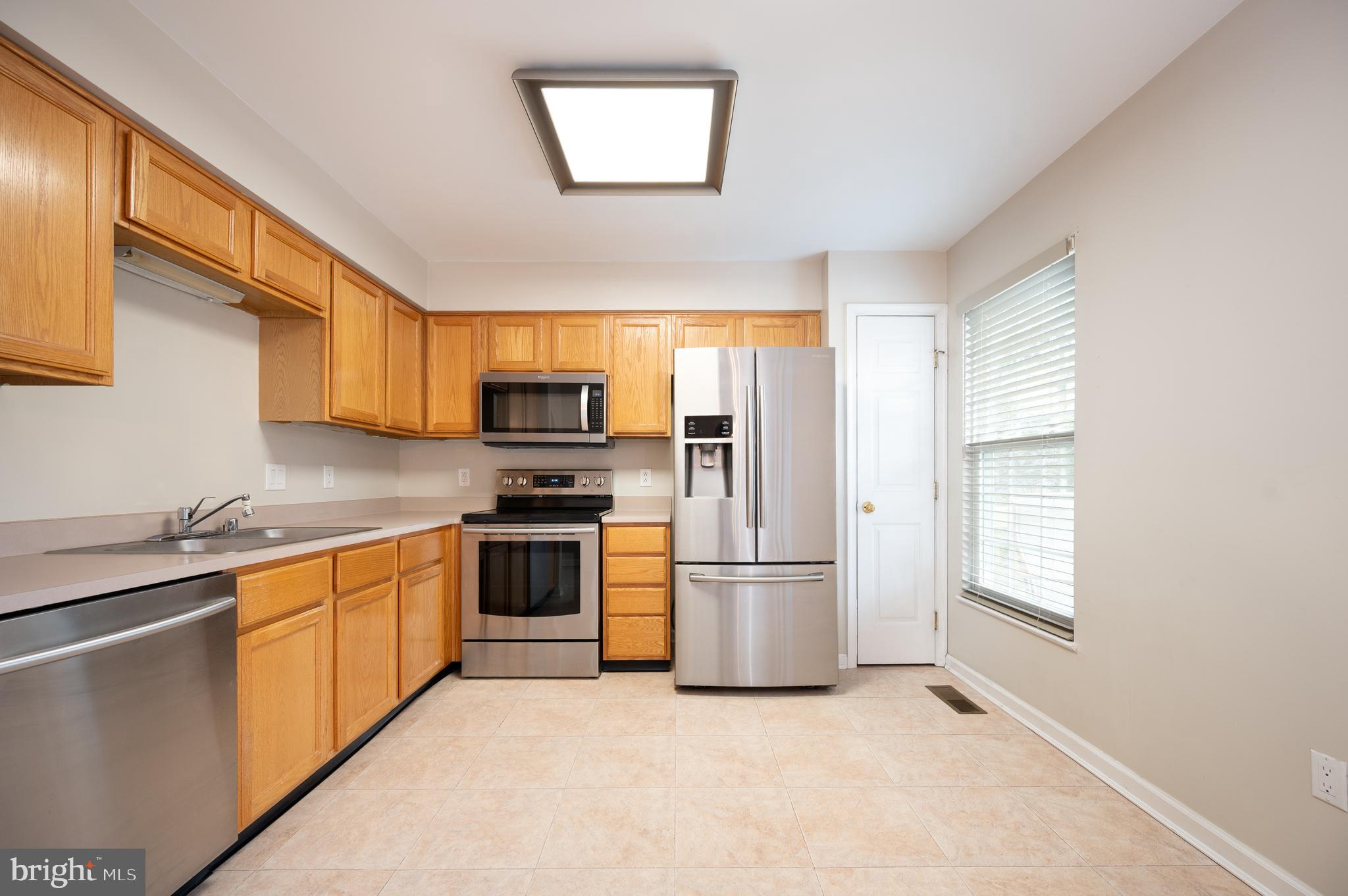 LIMESTONE HILLS WEST - Residential