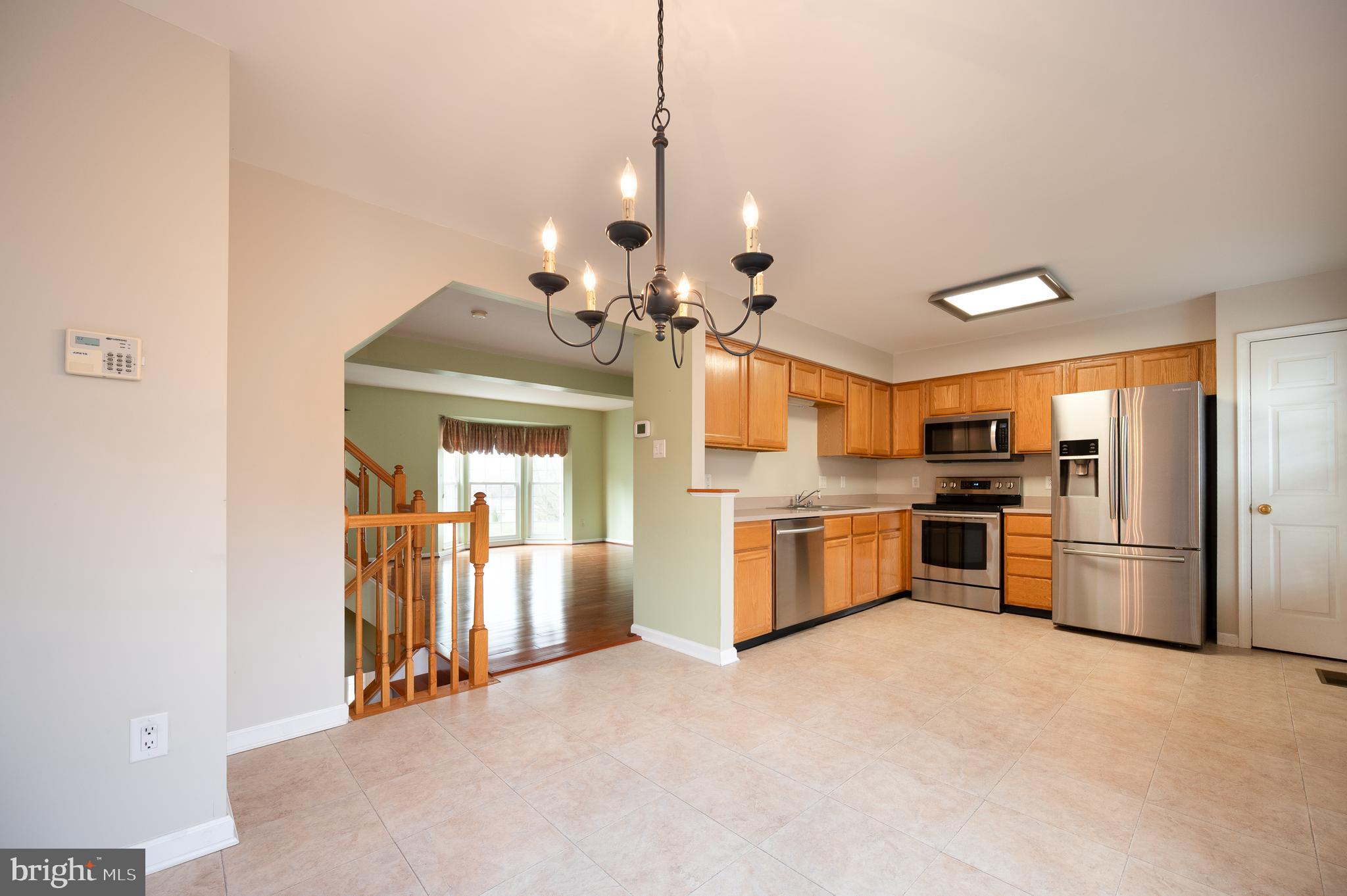 LIMESTONE HILLS WEST - Residential