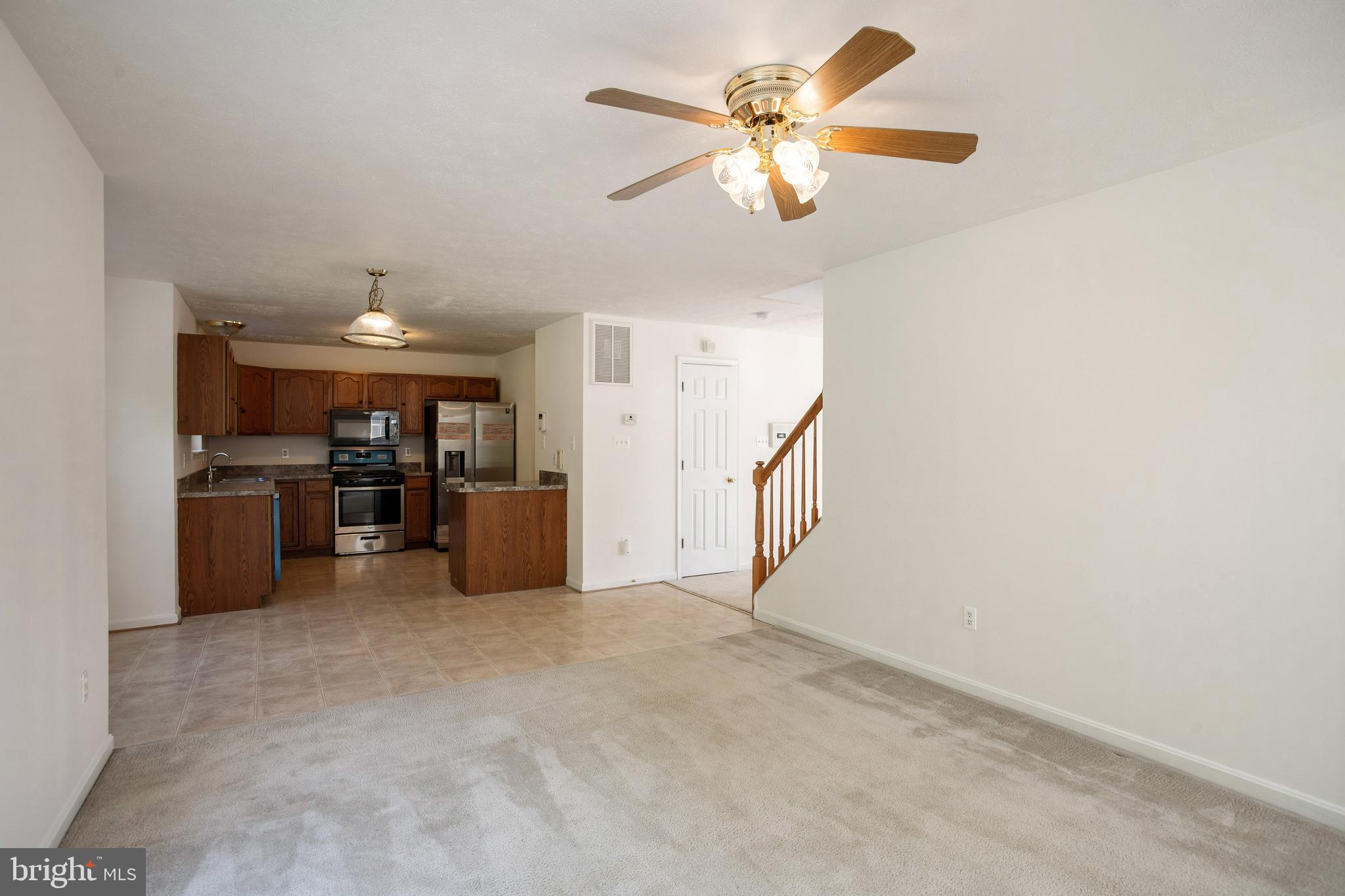 STRAWBERRY HILL EST SUB - Residential