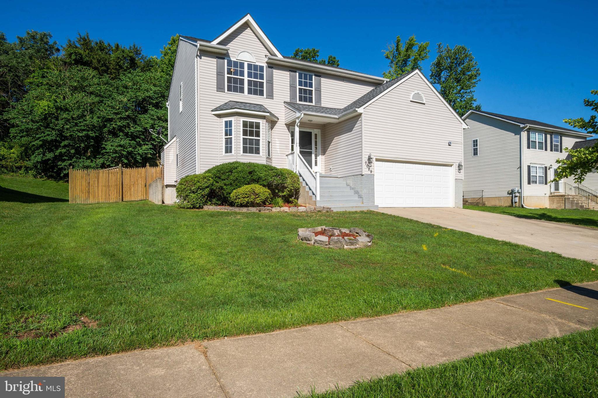 STRAWBERRY HILL EST SUB - Residential