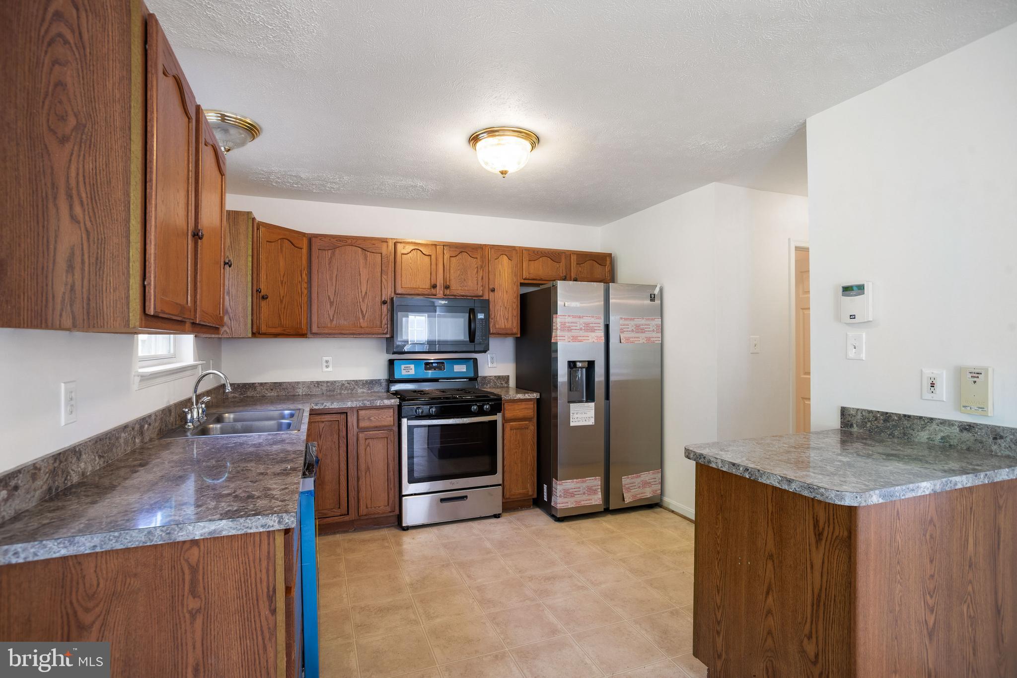 STRAWBERRY HILL EST SUB - Residential