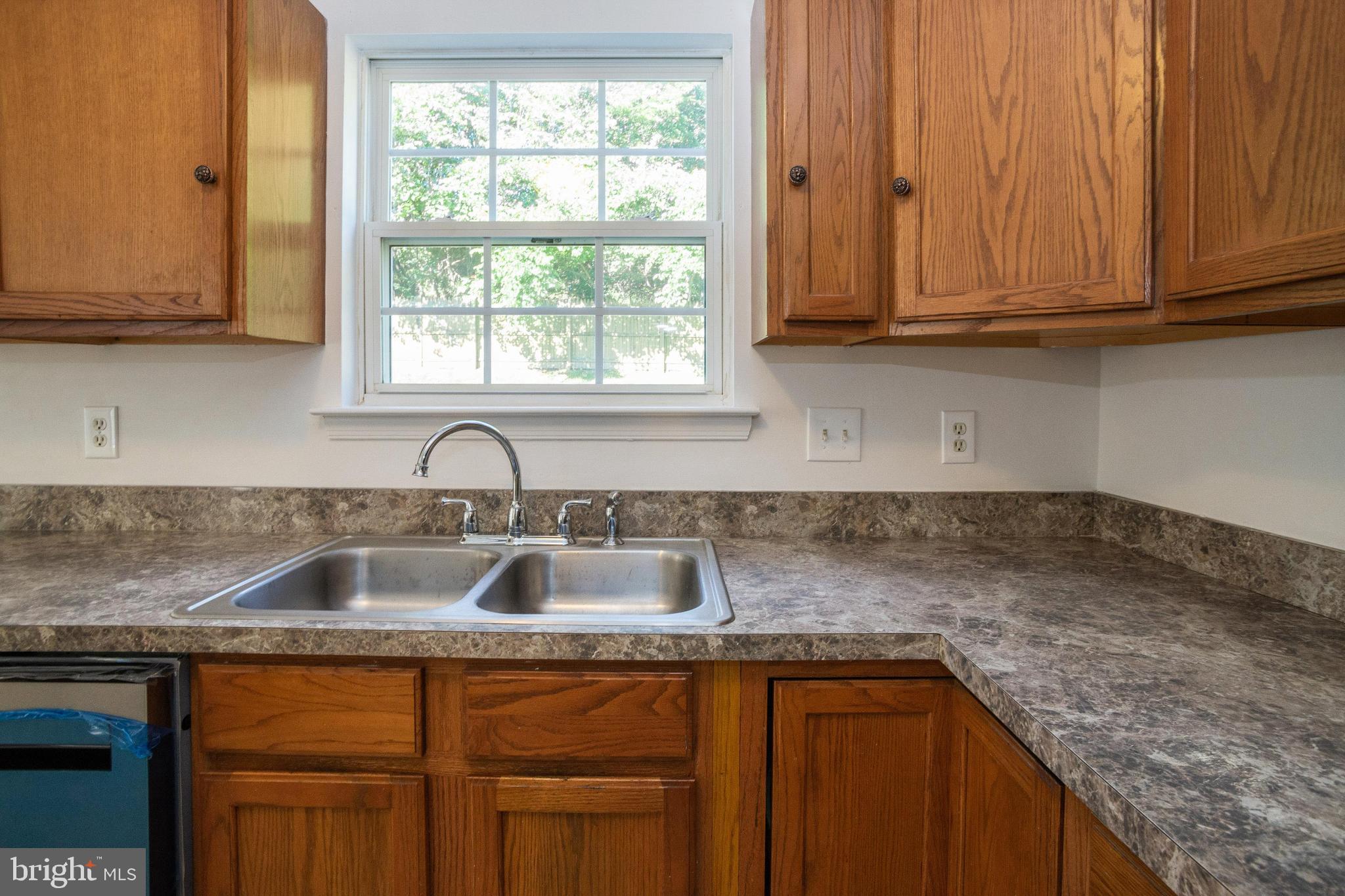 STRAWBERRY HILL EST SUB - Residential