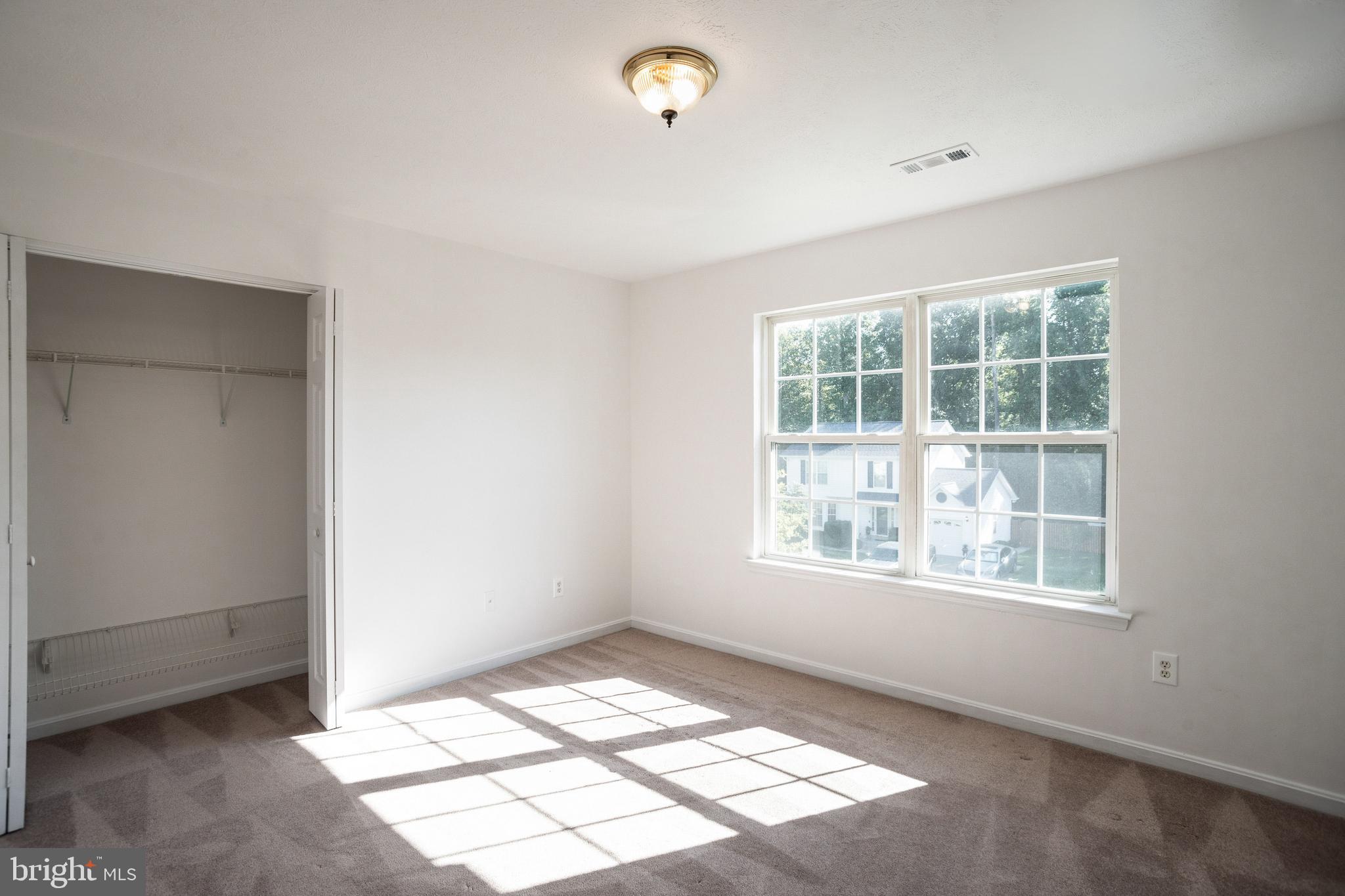 STRAWBERRY HILL EST SUB - Residential