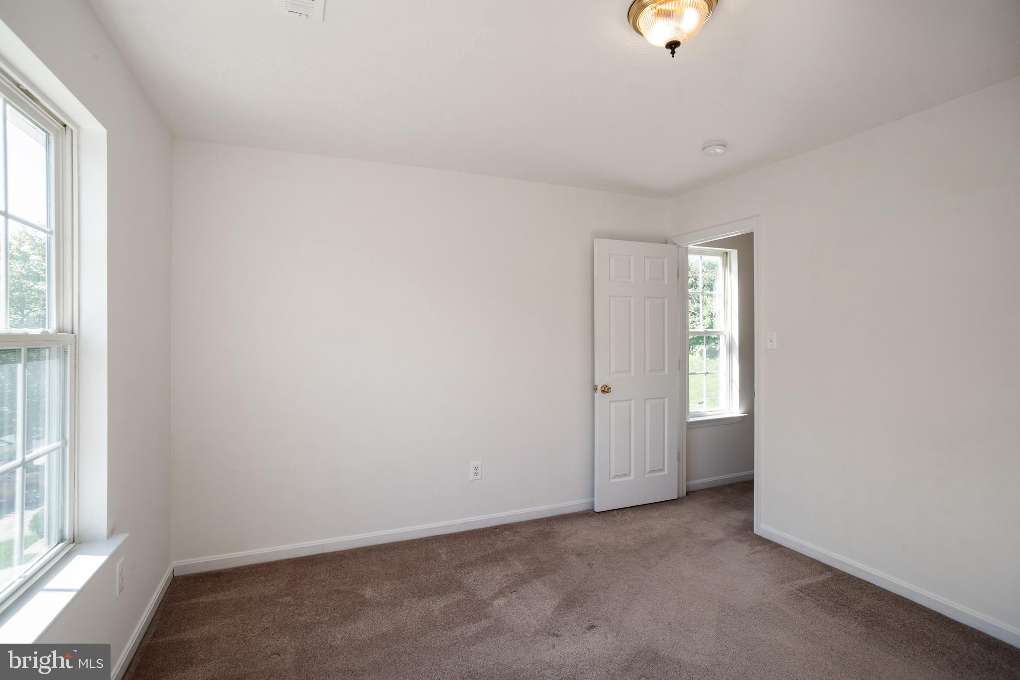 STRAWBERRY HILL EST SUB - Residential