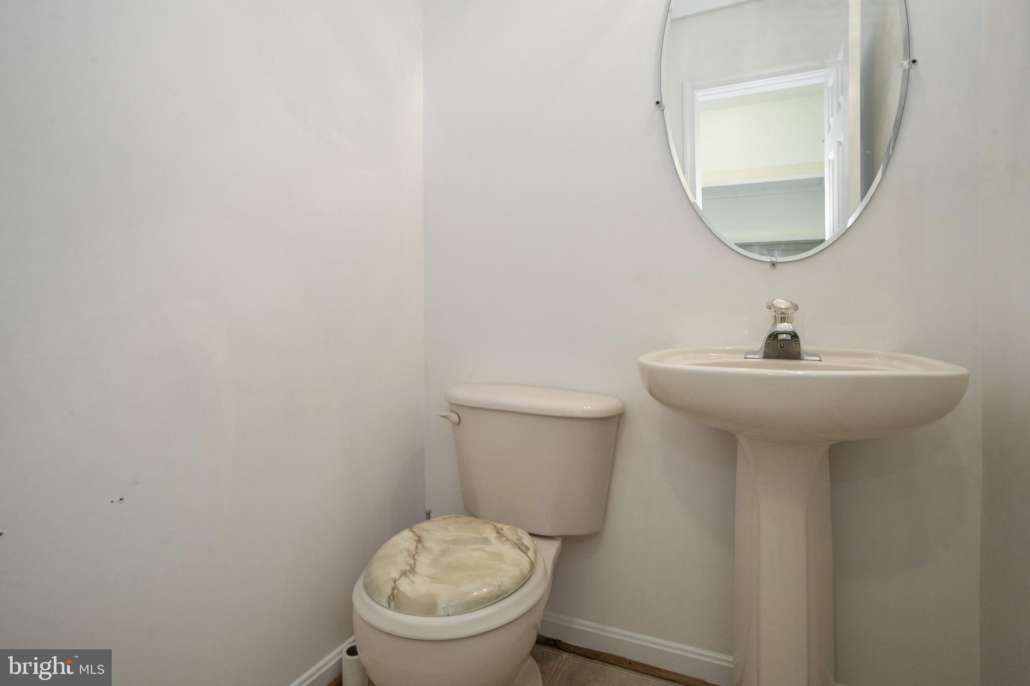 STRAWBERRY HILL EST SUB - Residential