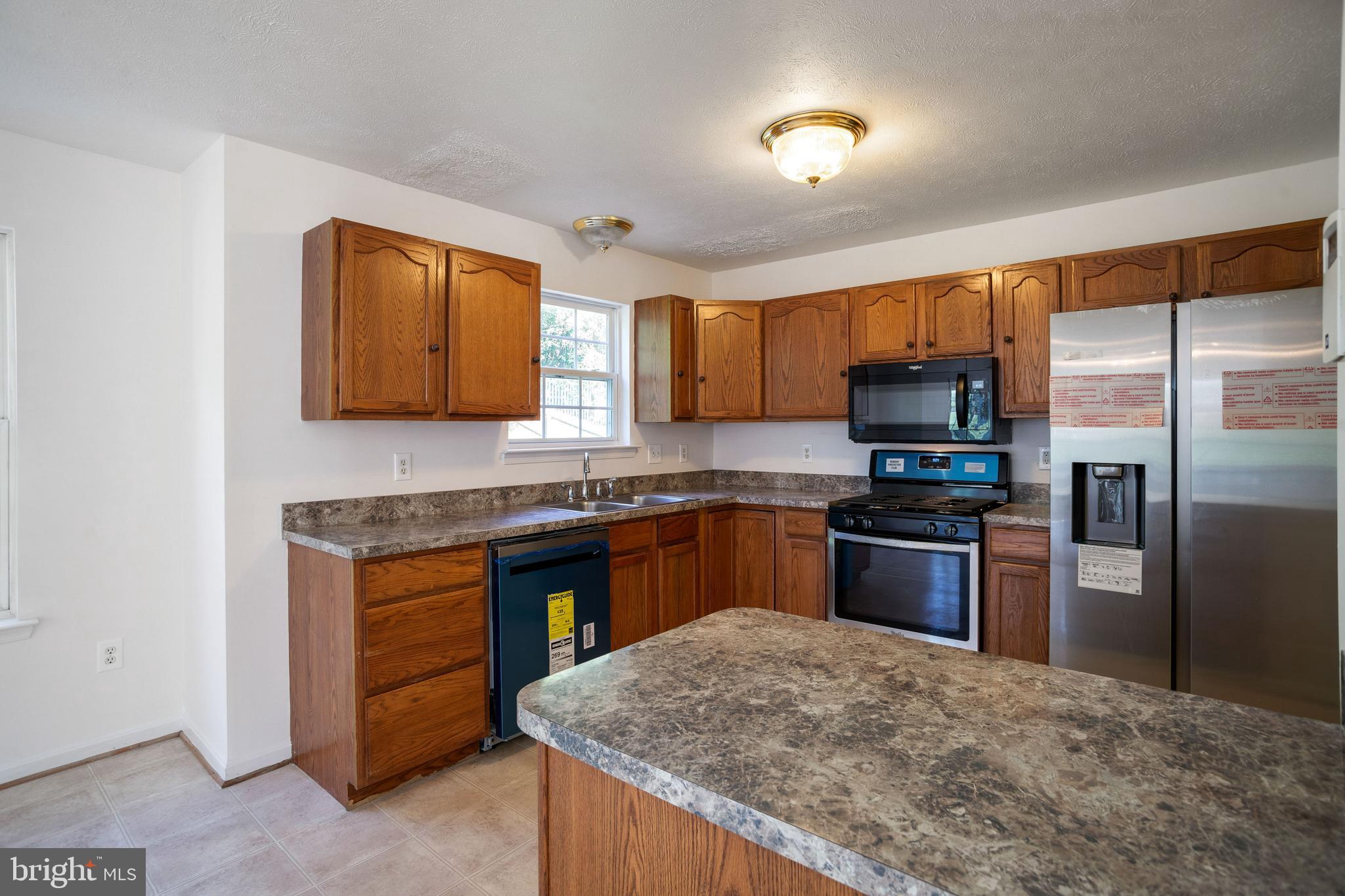 STRAWBERRY HILL EST SUB - Residential