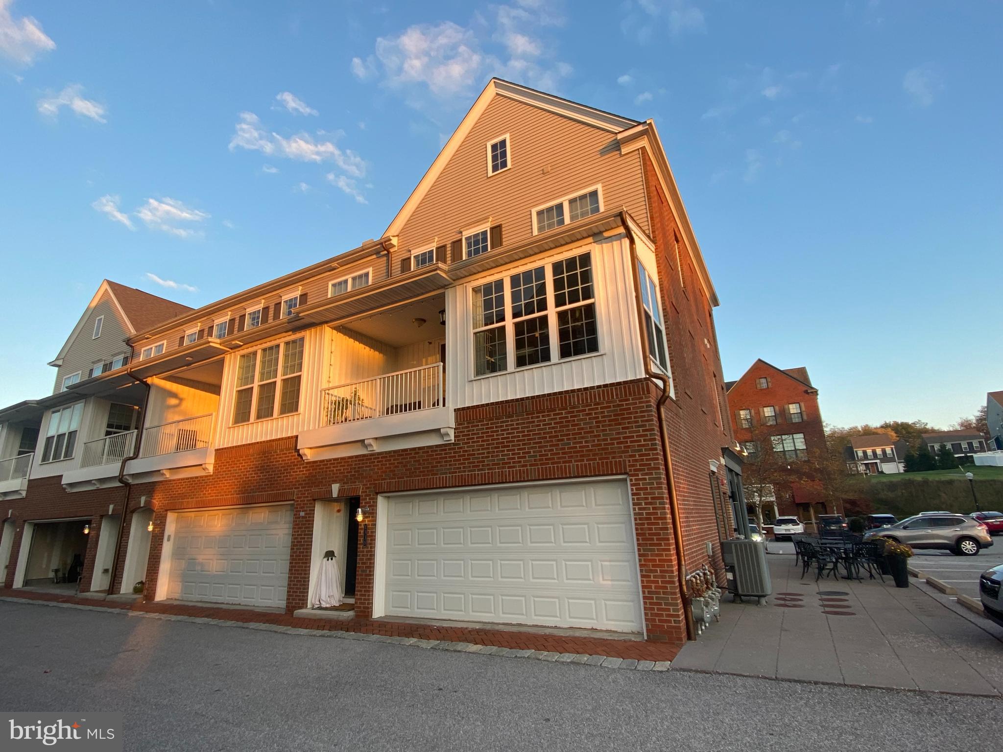 ARCONA CROSSROADS - Residential