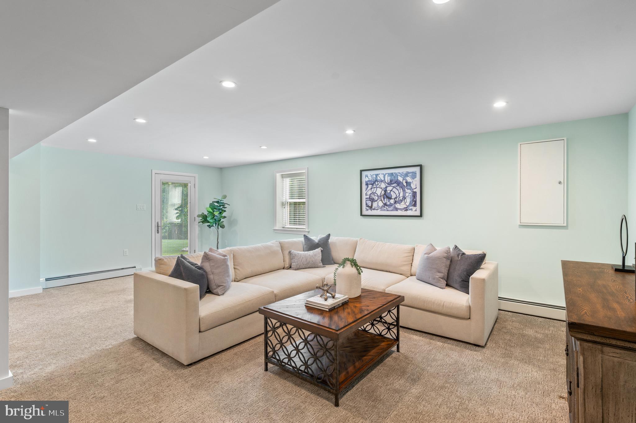 ROSE TREE WOODS - Residential