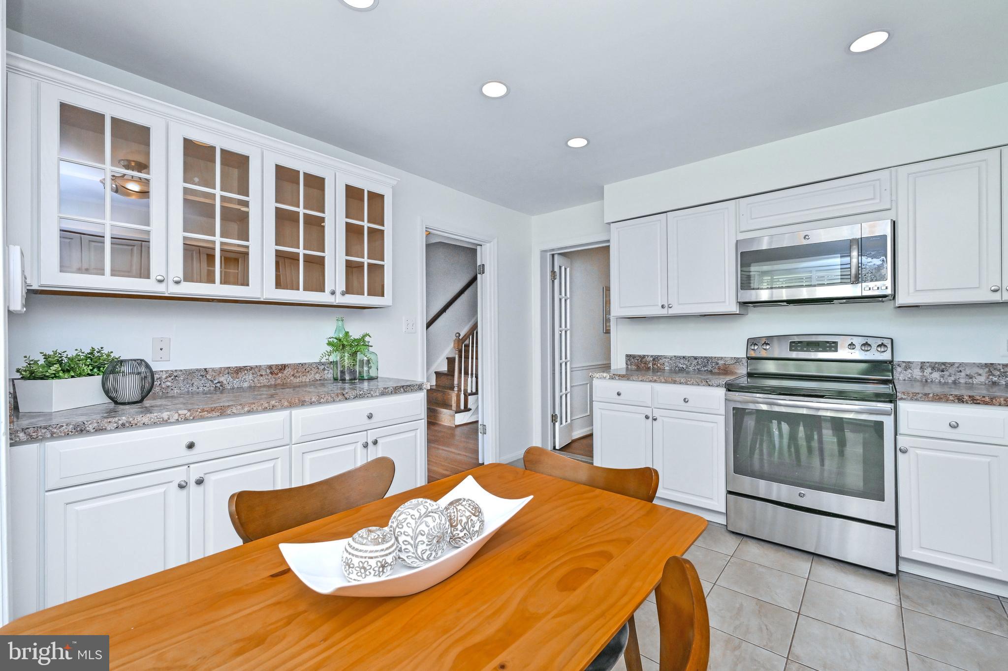 HALLCREST HEIGHTS - Residential