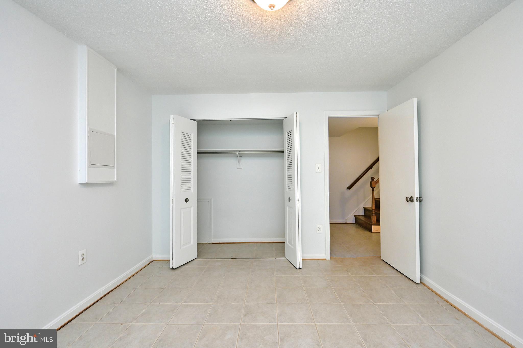 HALLCREST HEIGHTS - Residential