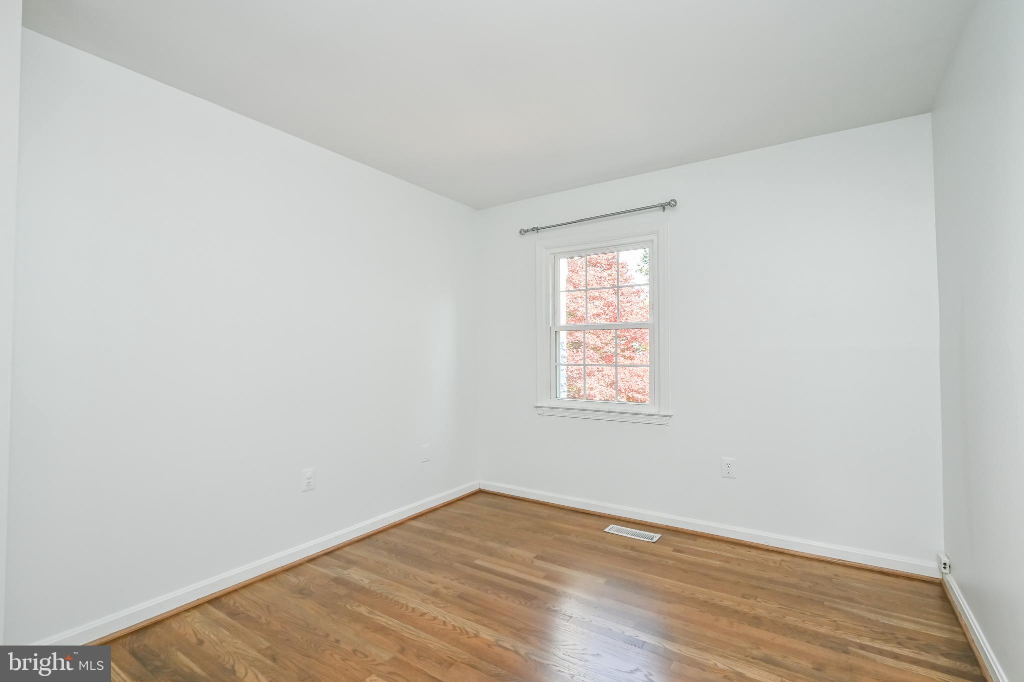 HALLCREST HEIGHTS - Residential