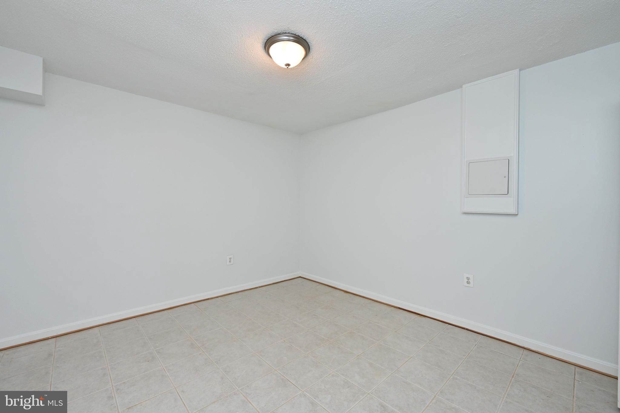 HALLCREST HEIGHTS - Residential