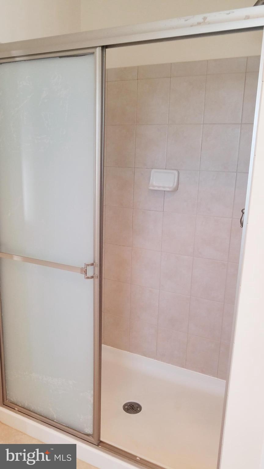 COPPERMINE CROSSING - Residential Lease