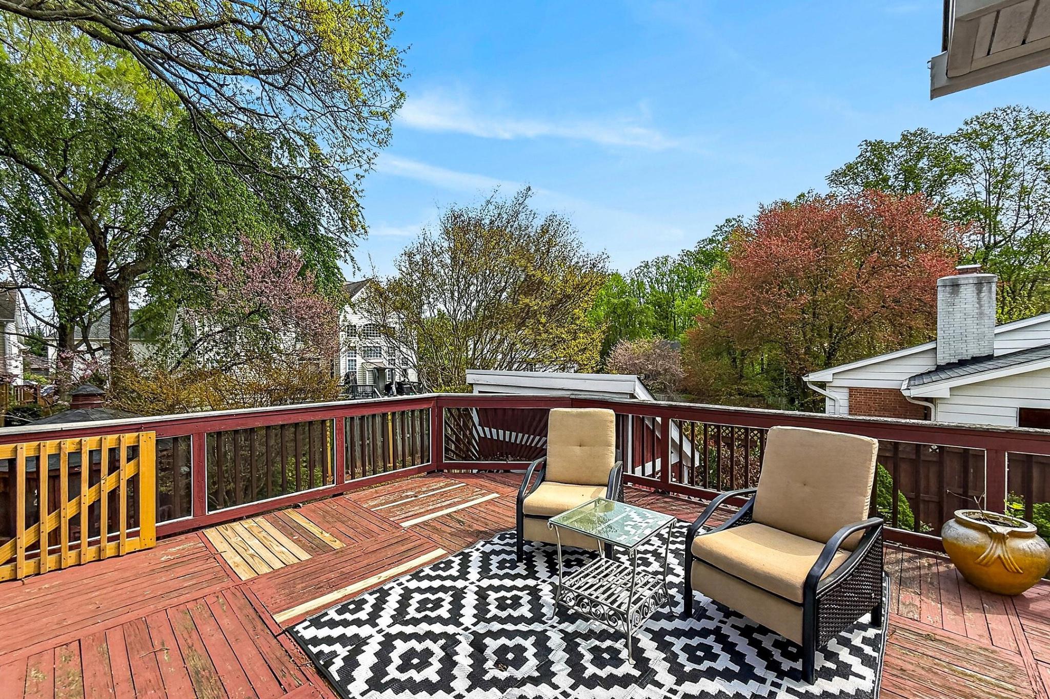 CRESTWOOD MANOR - Residential