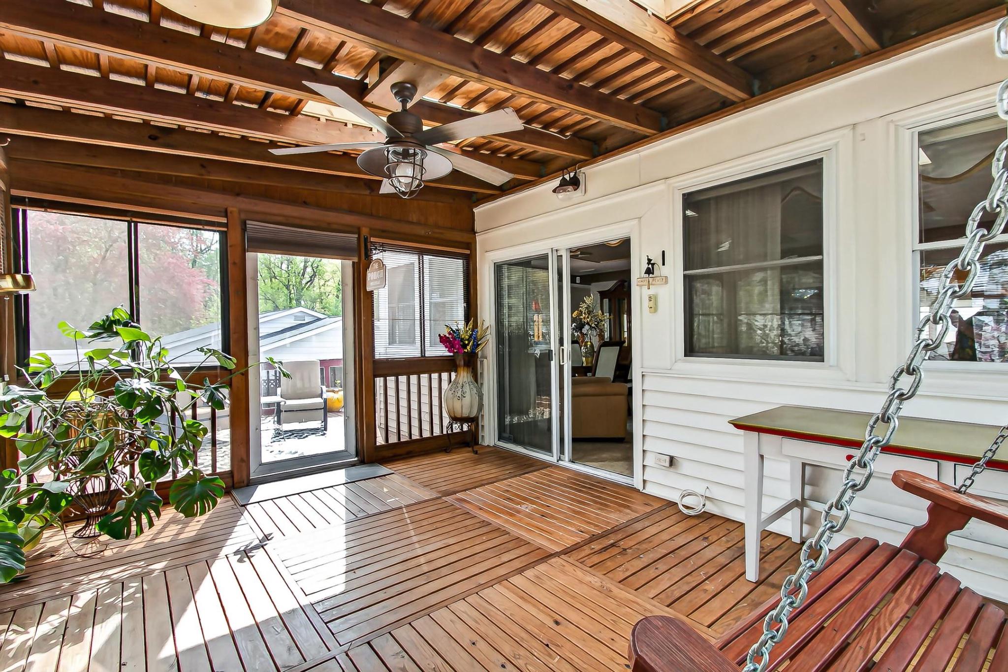 CRESTWOOD MANOR - Residential