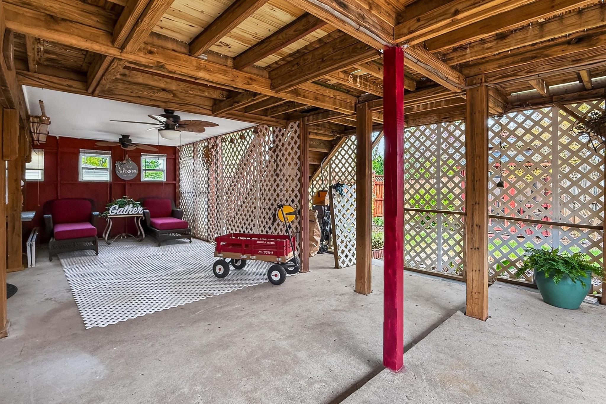 CRESTWOOD MANOR - Residential