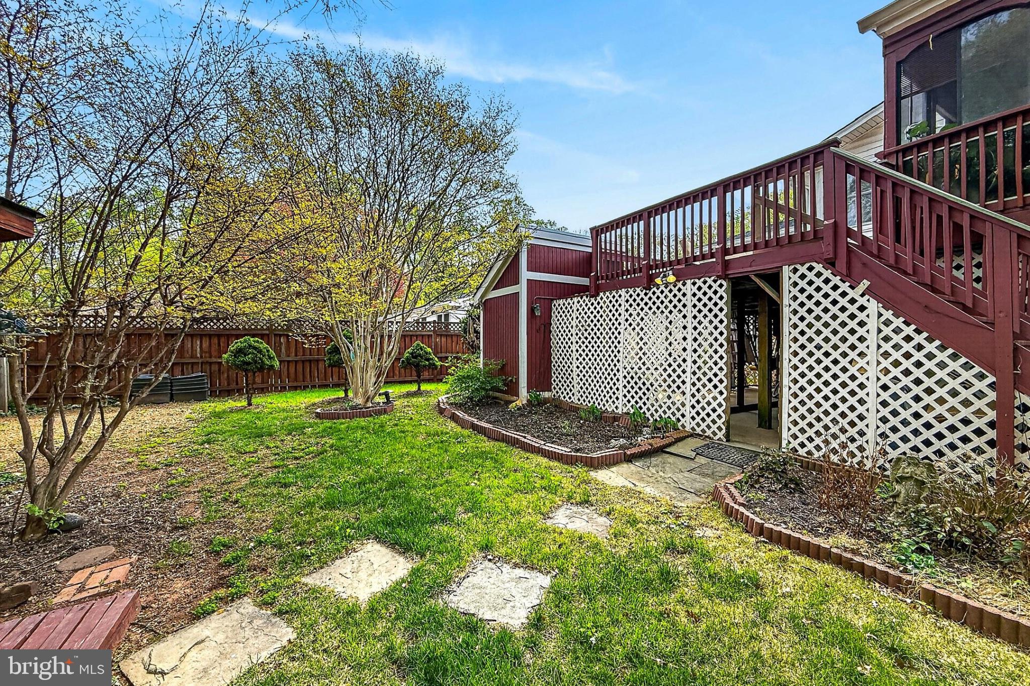 CRESTWOOD MANOR - Residential