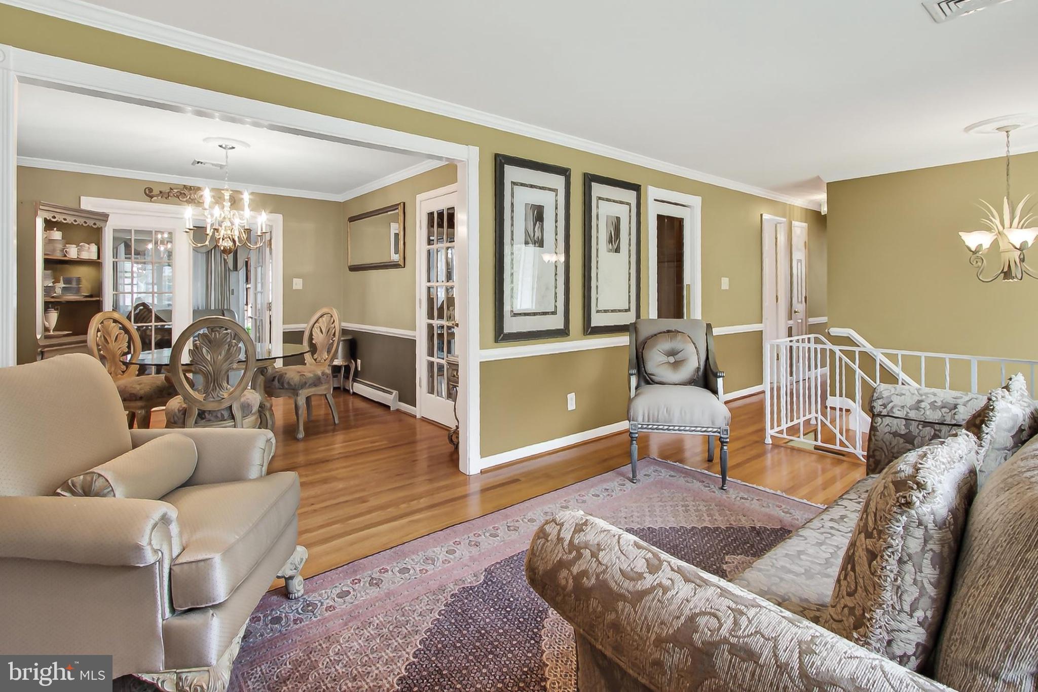 CRESTWOOD MANOR - Residential