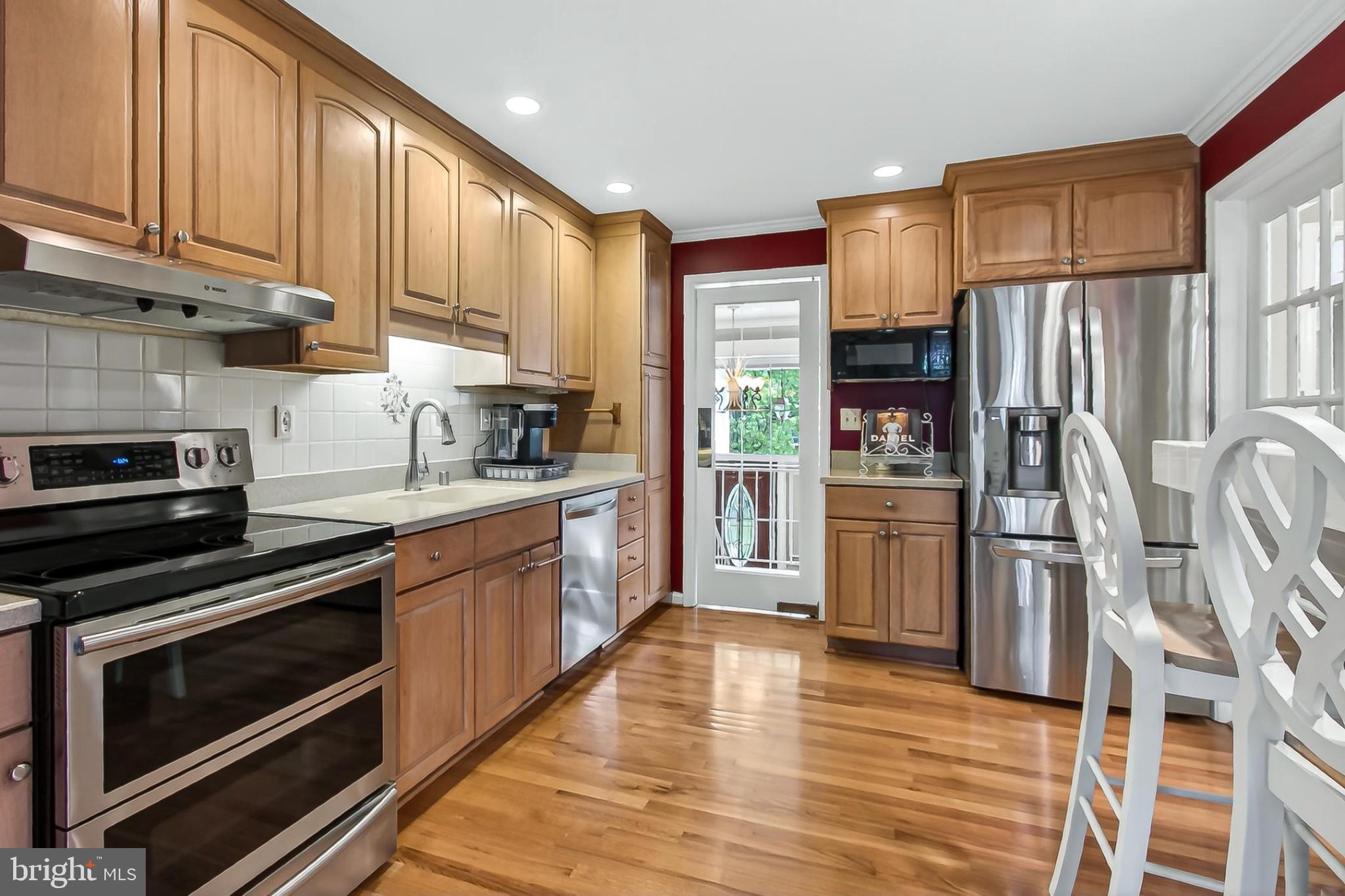 CRESTWOOD MANOR - Residential