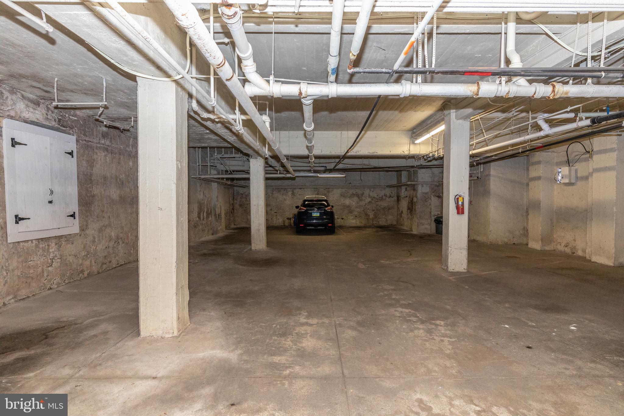 MERION STATION - Residential Lease