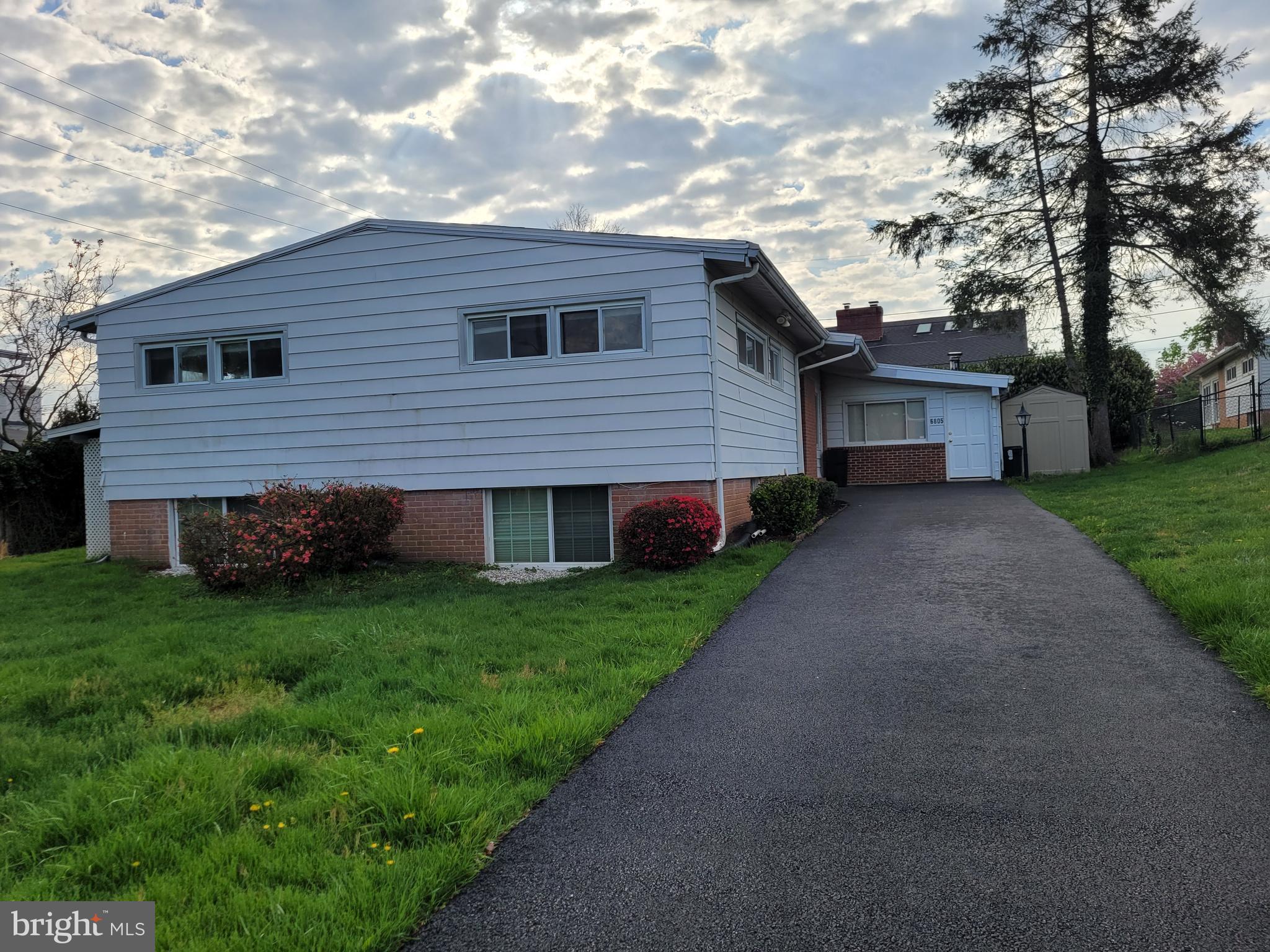 SUMMIT PARK - Residential