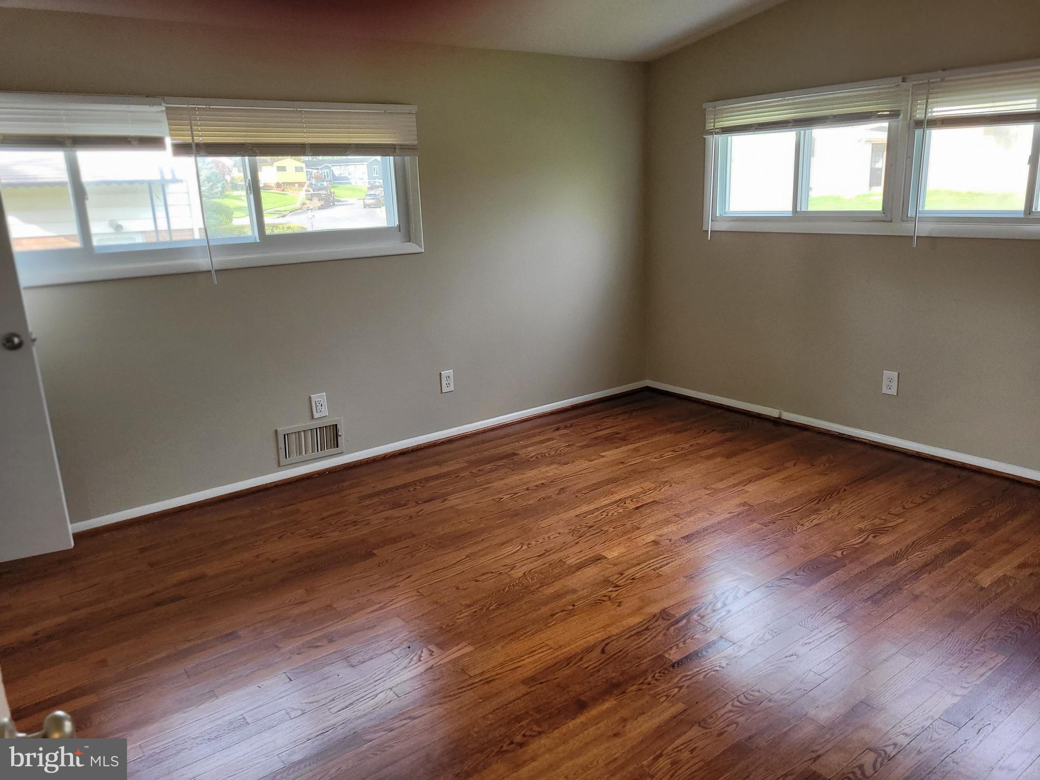 SUMMIT PARK - Residential