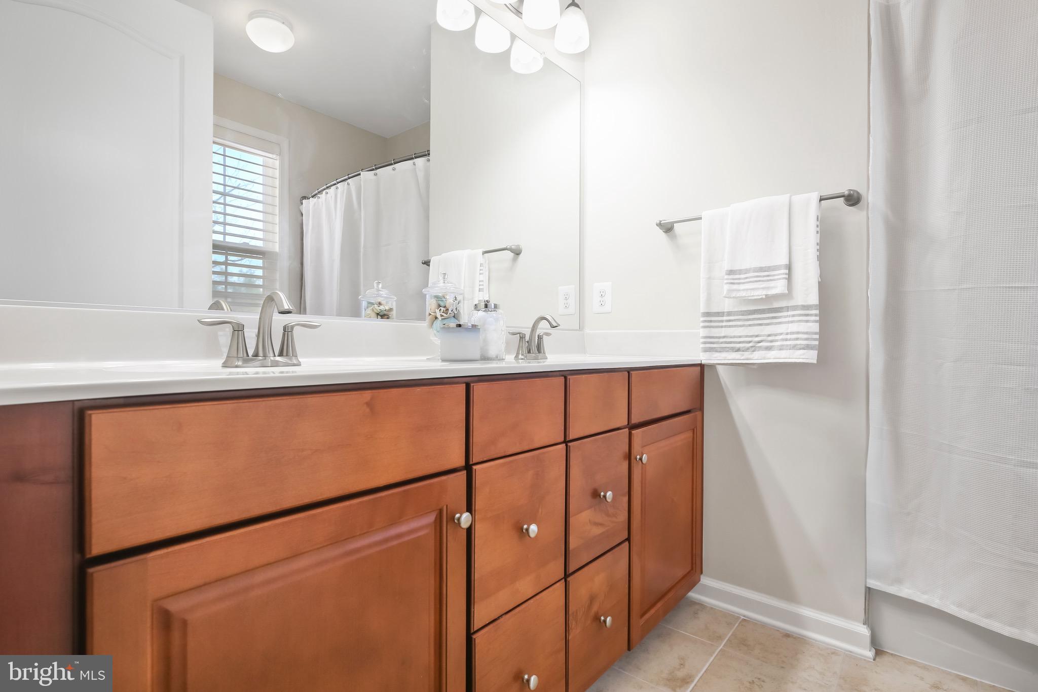 VIRGINIA HERITAGE AT LEE'S PARK - Residential