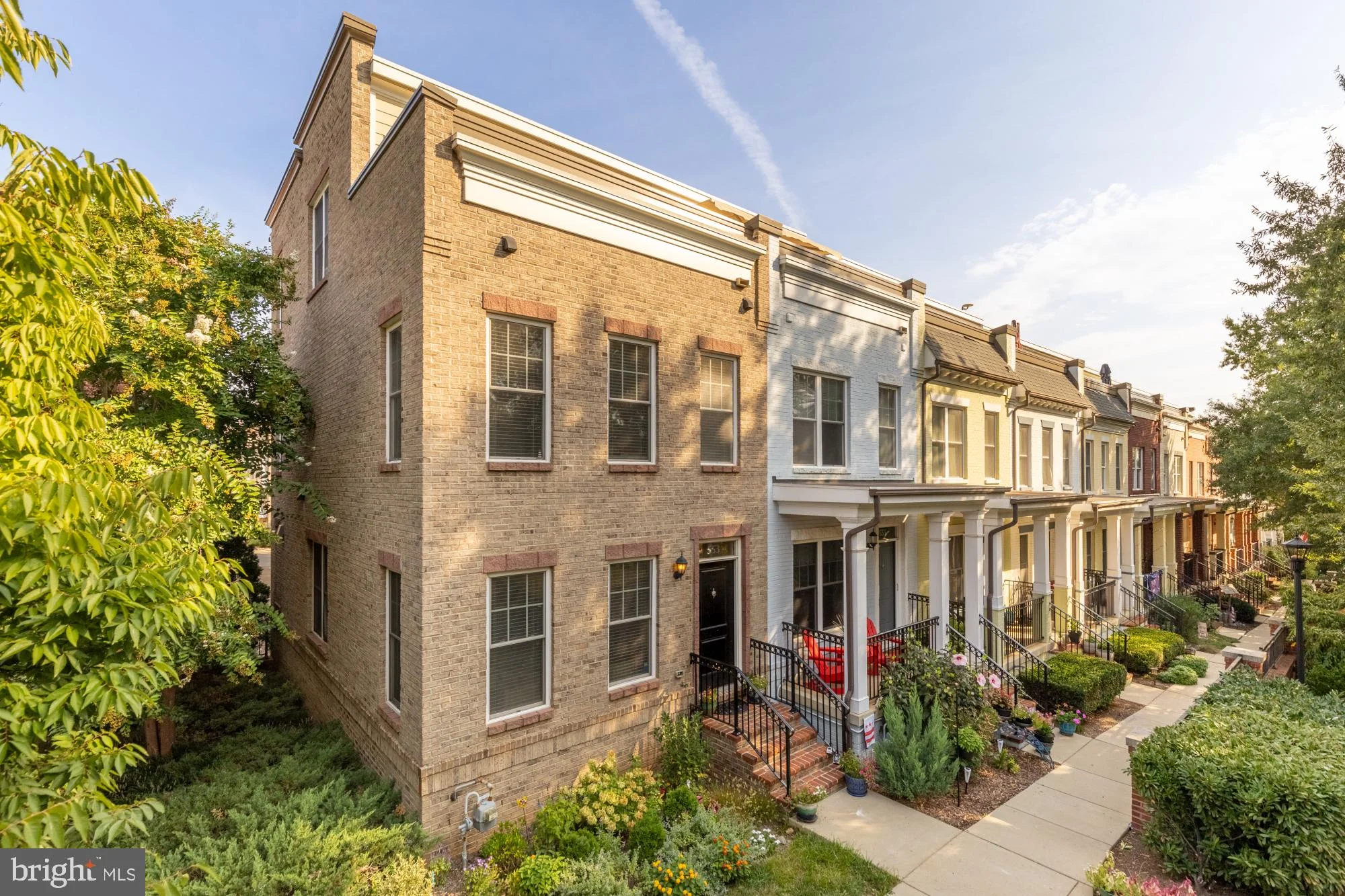 553 Regent Place NE, Washington, DC 20017