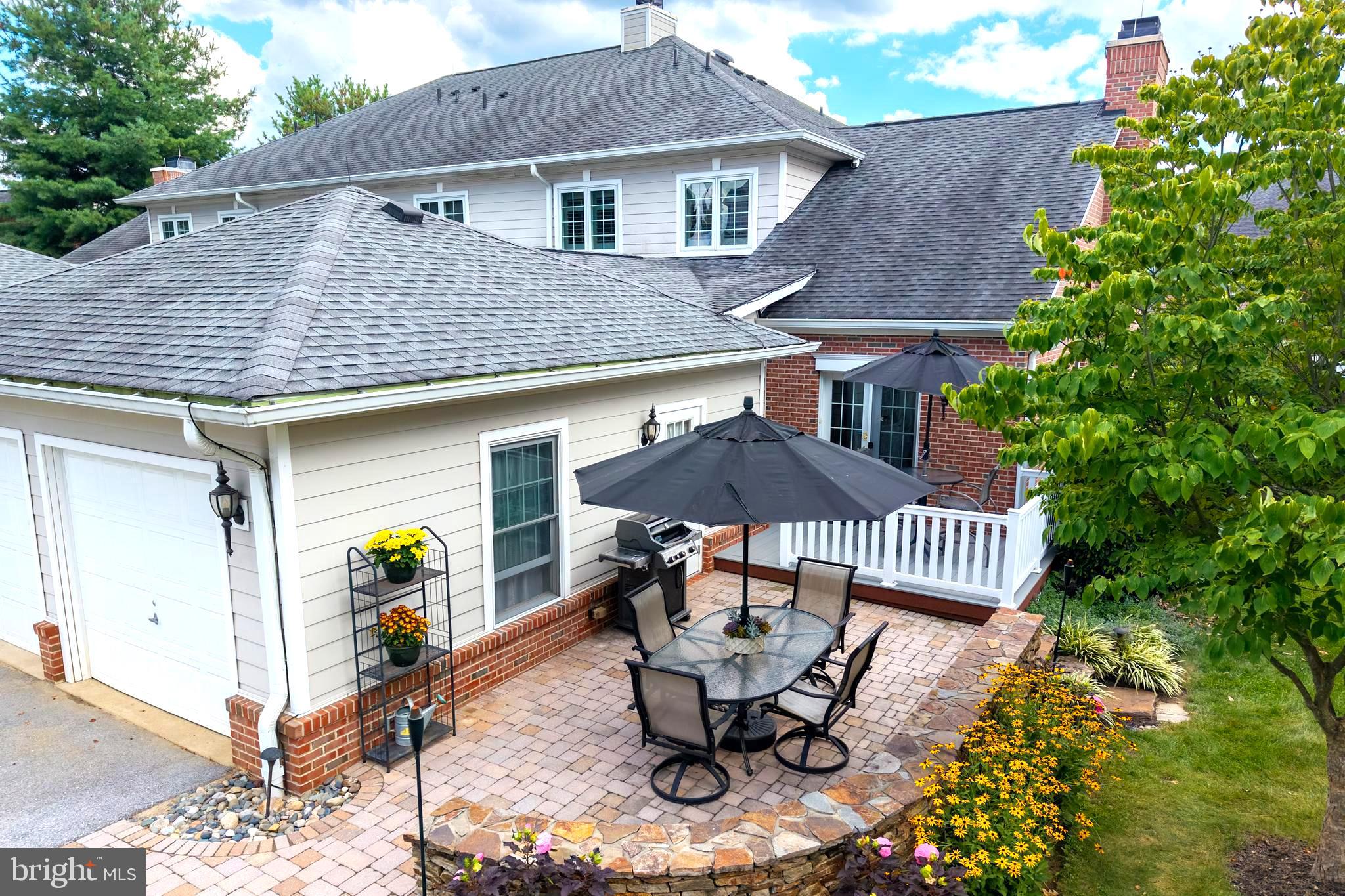 574 GRAMERCY LANE