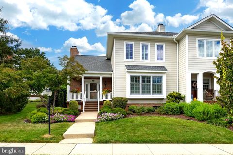 574 GRAMERCY LANE DOWNINGTOWN PA 19335