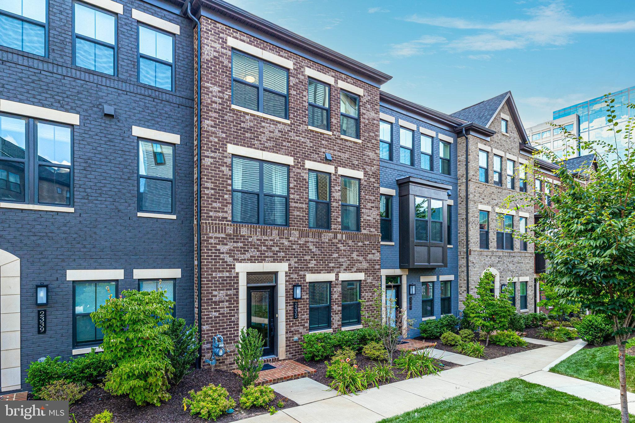 WATERVIEW AT WOODLAND PARK - Residential Lease