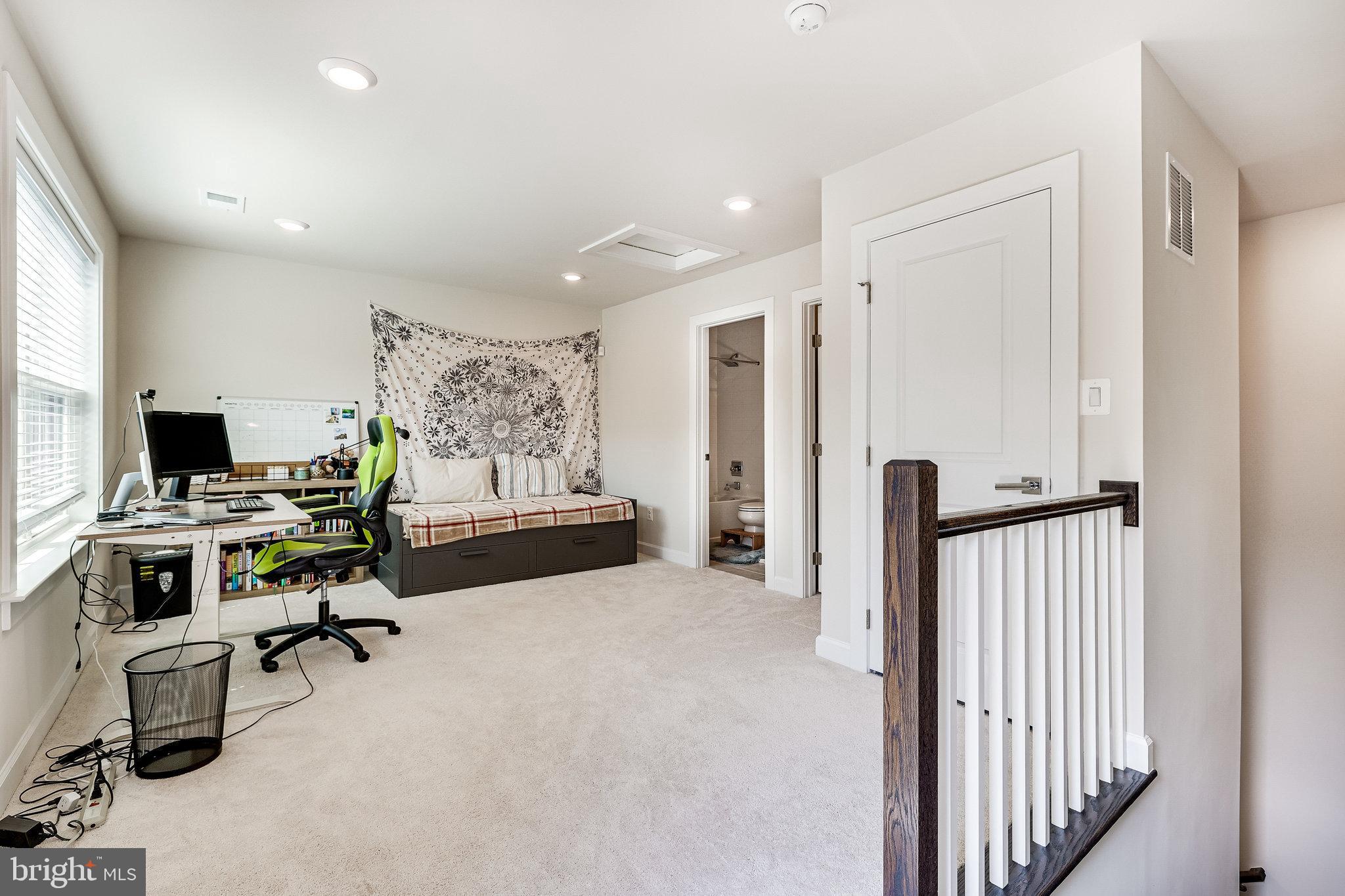 WATERVIEW AT WOODLAND PARK - Residential Lease