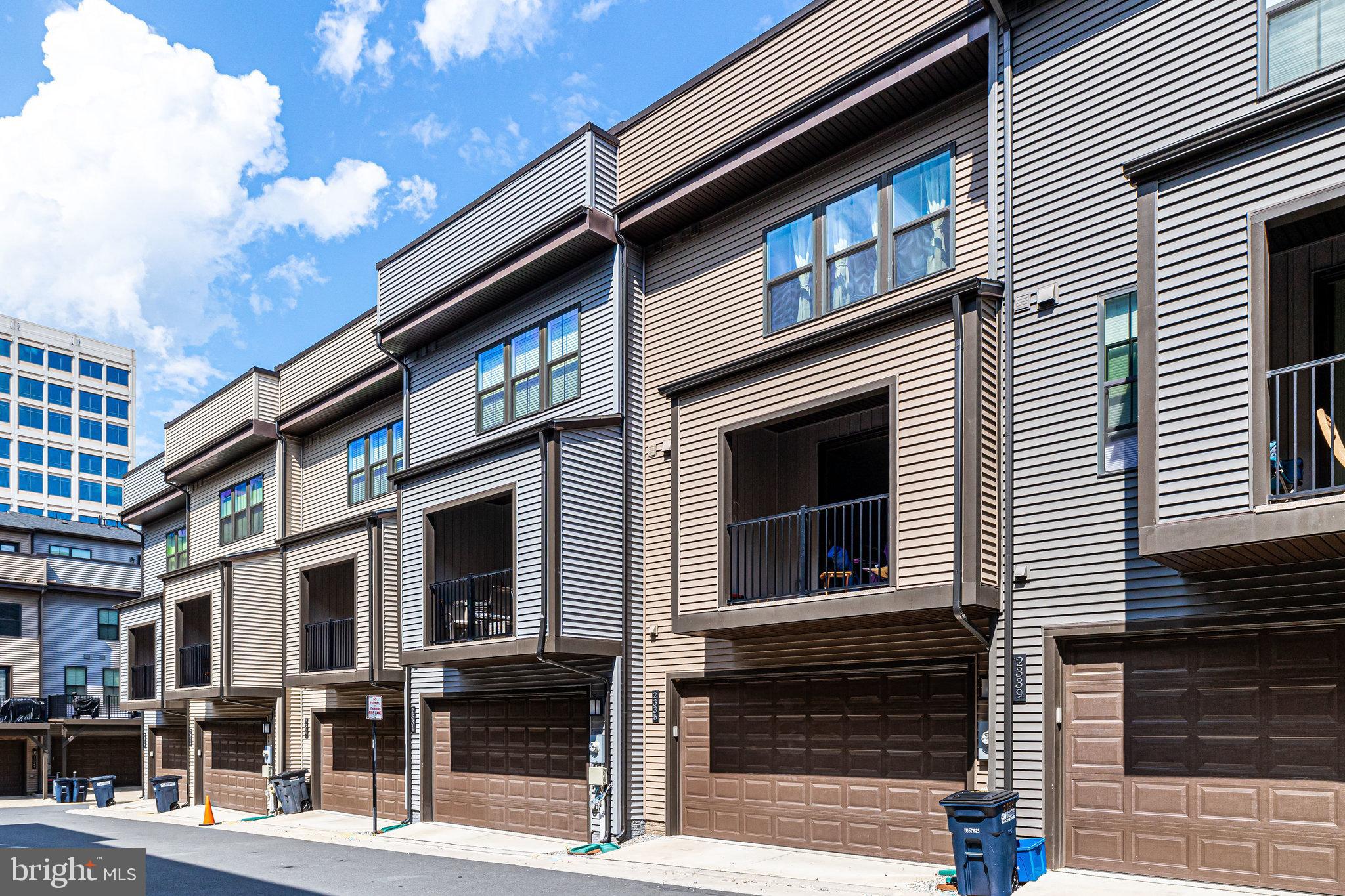 WATERVIEW AT WOODLAND PARK - Residential Lease