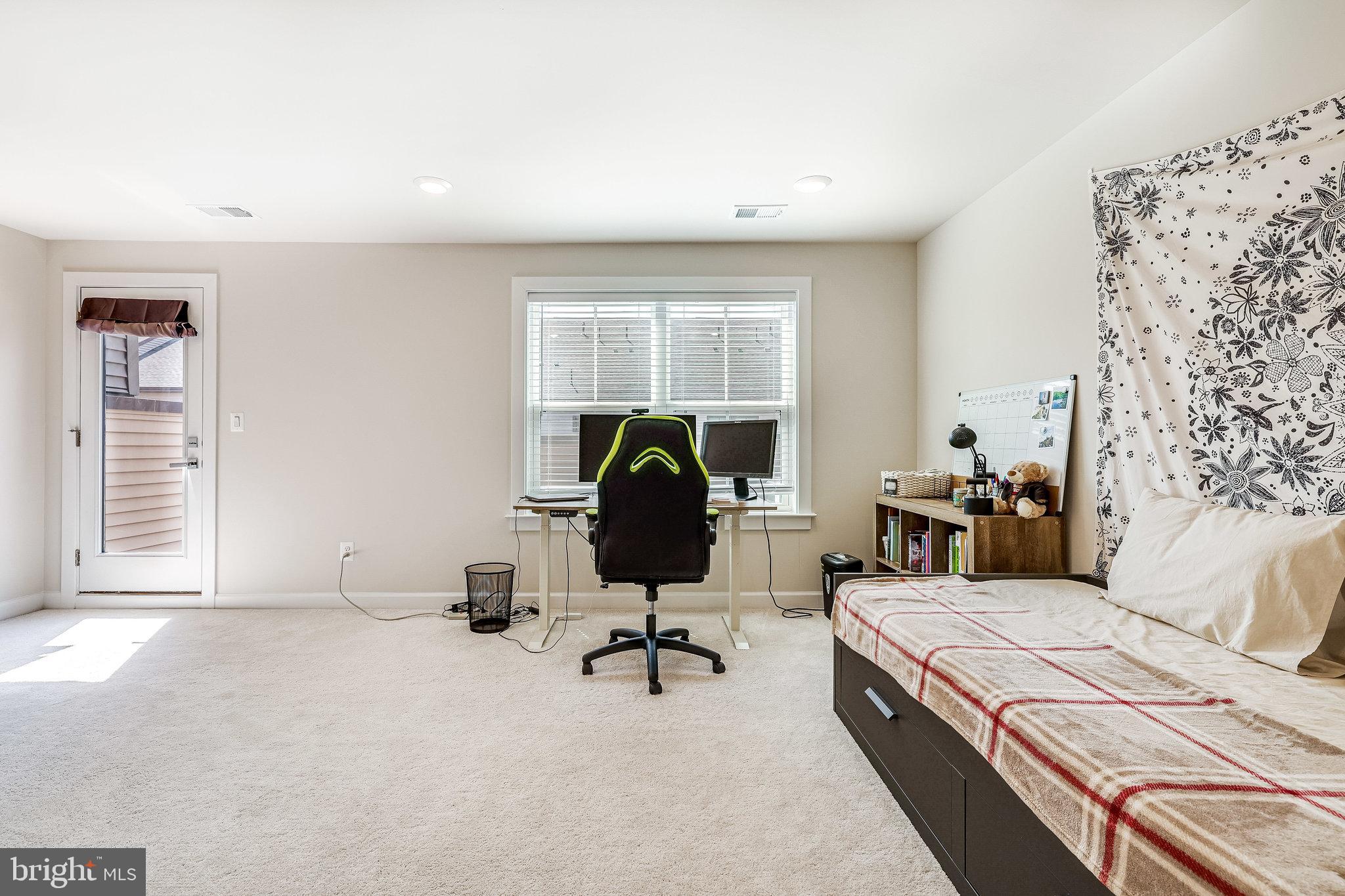 WATERVIEW AT WOODLAND PARK - Residential Lease