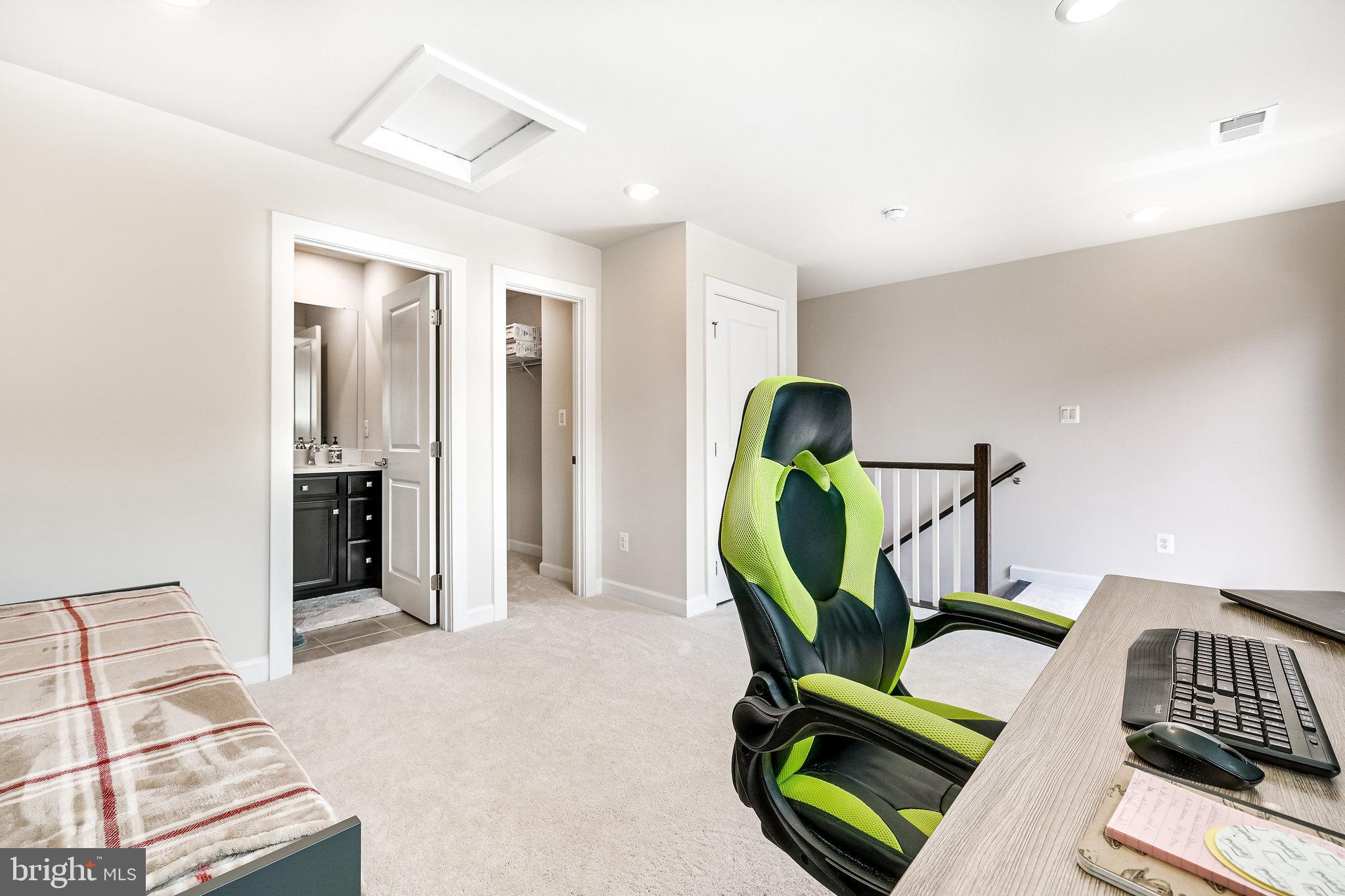 WATERVIEW AT WOODLAND PARK - Residential Lease