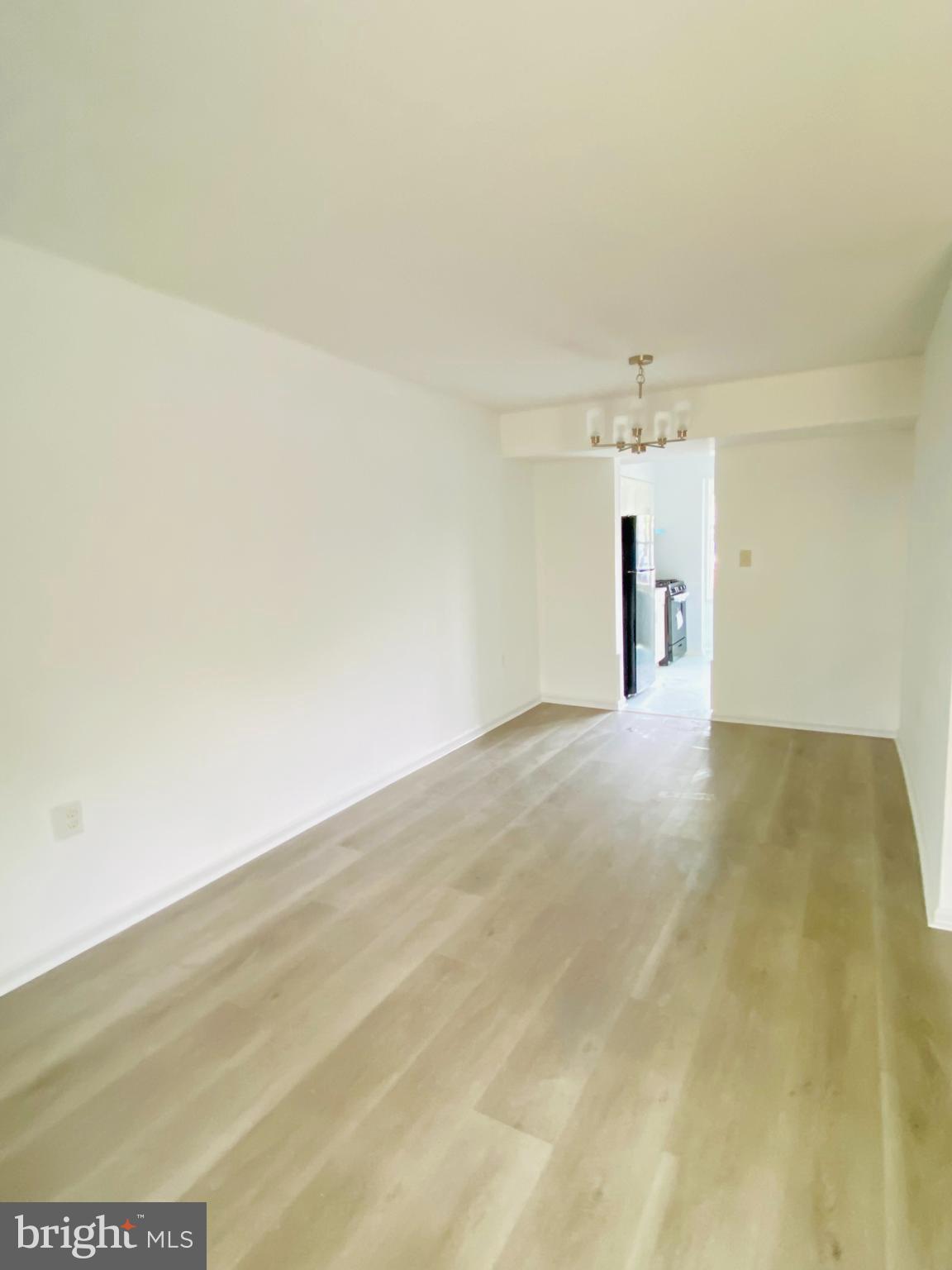 8192 COMMUNITY DRIVE