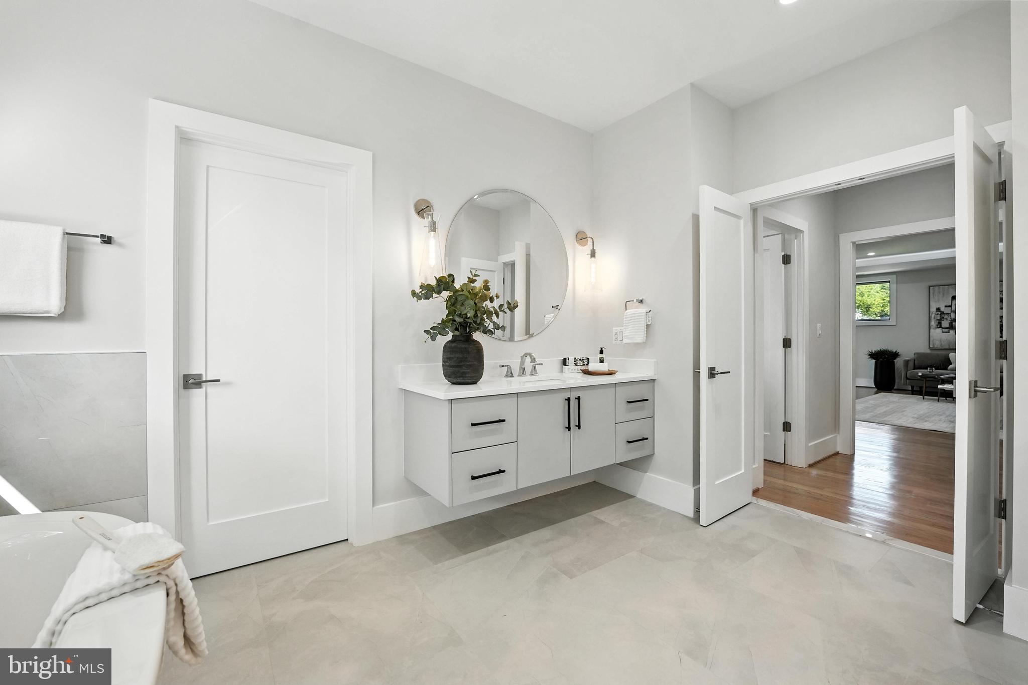 PIMMIT HILLS - Residential